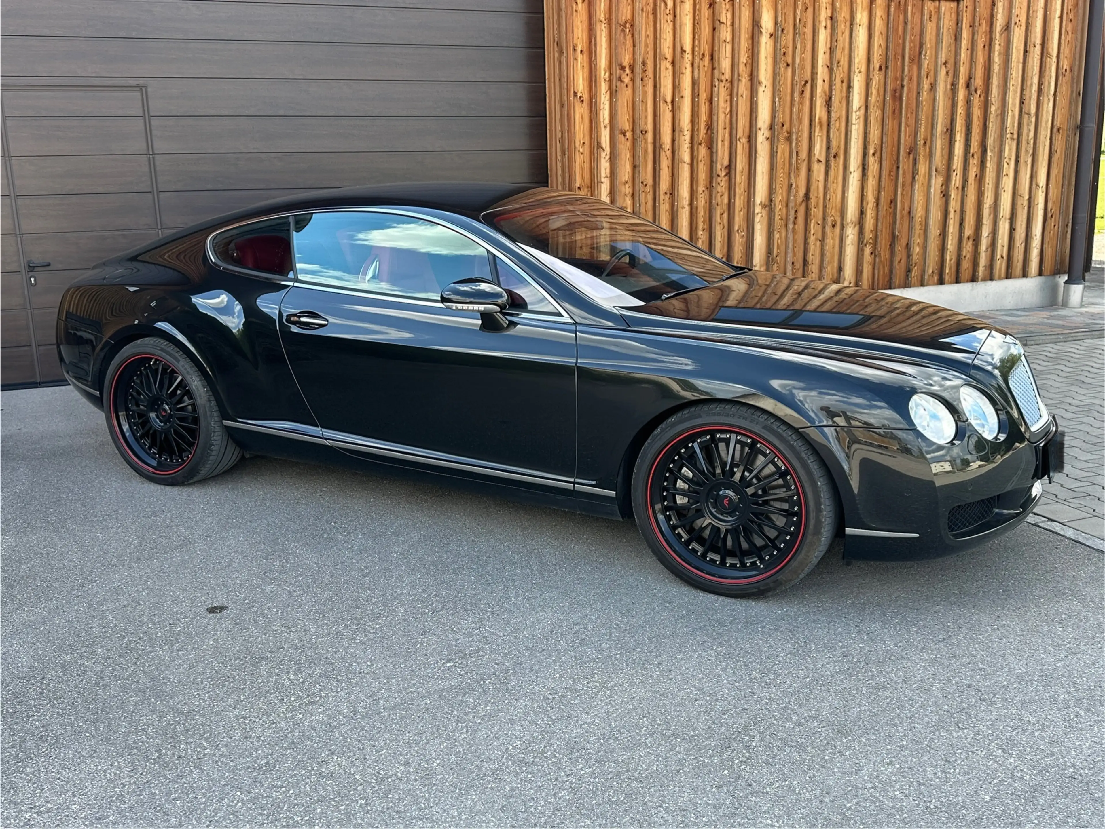 Bentley Continental GT W12 — photo 5