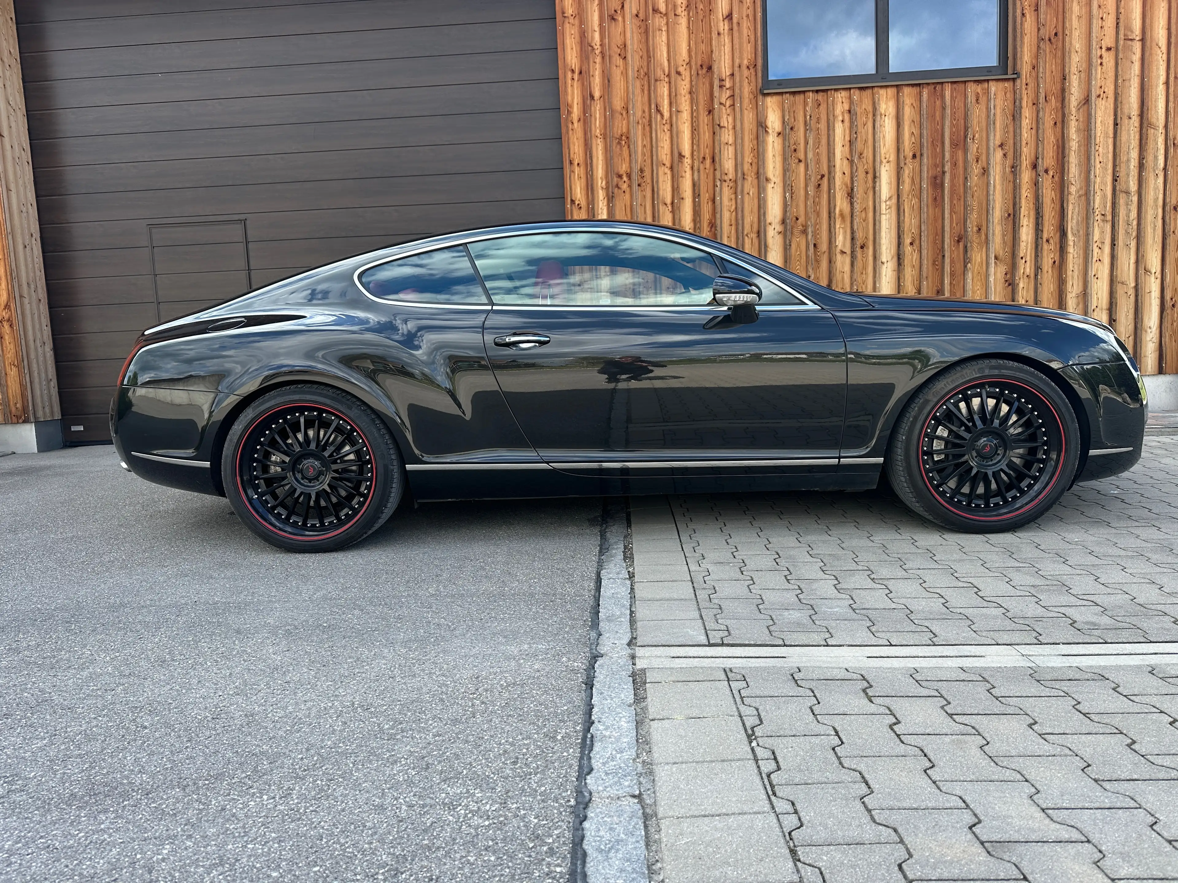 Bentley Continental GT W12 — photo 4