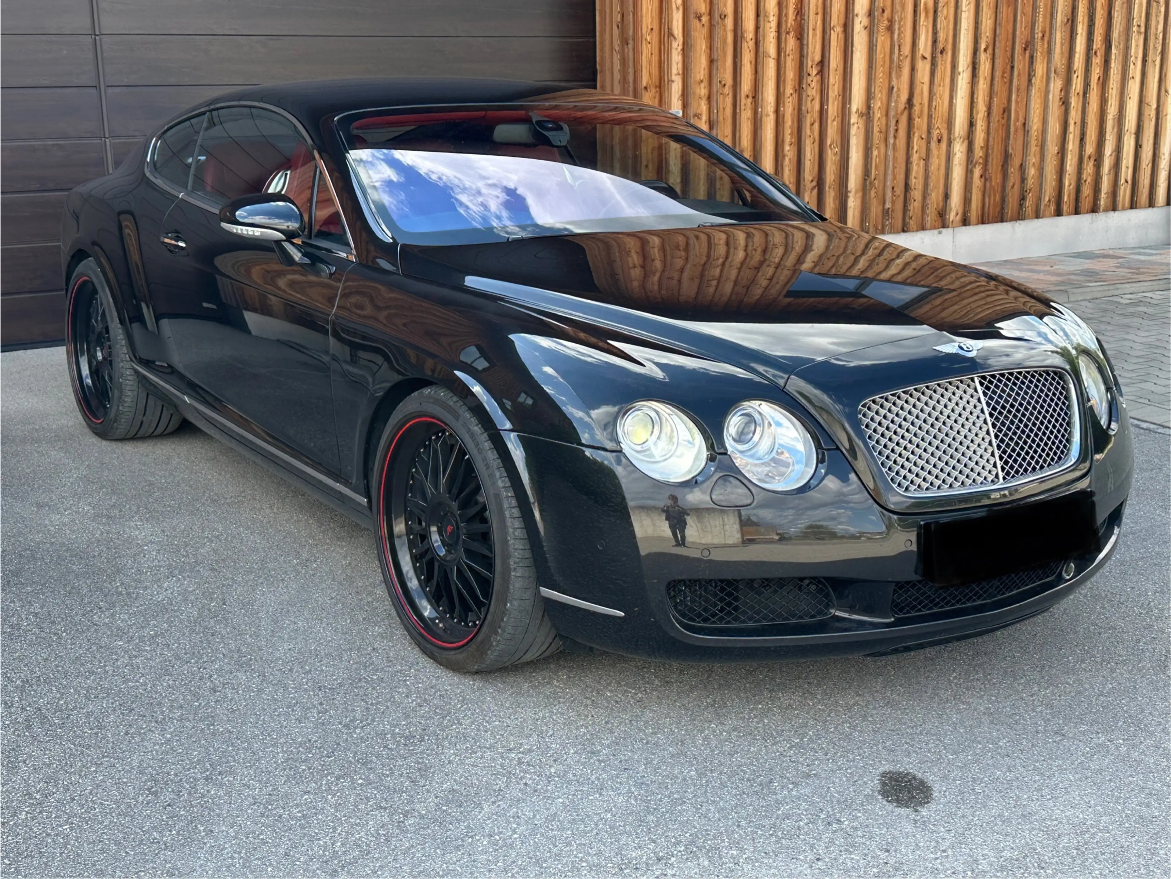 Bentley Continental GT W12 — photo 2