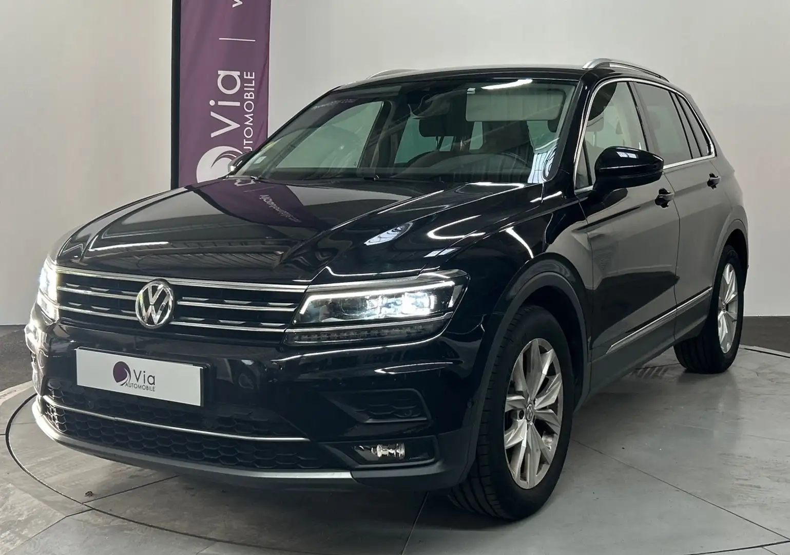 Volkswagen Tiguan 2.0 TDI 150 DSG7 Match Zwart - 1