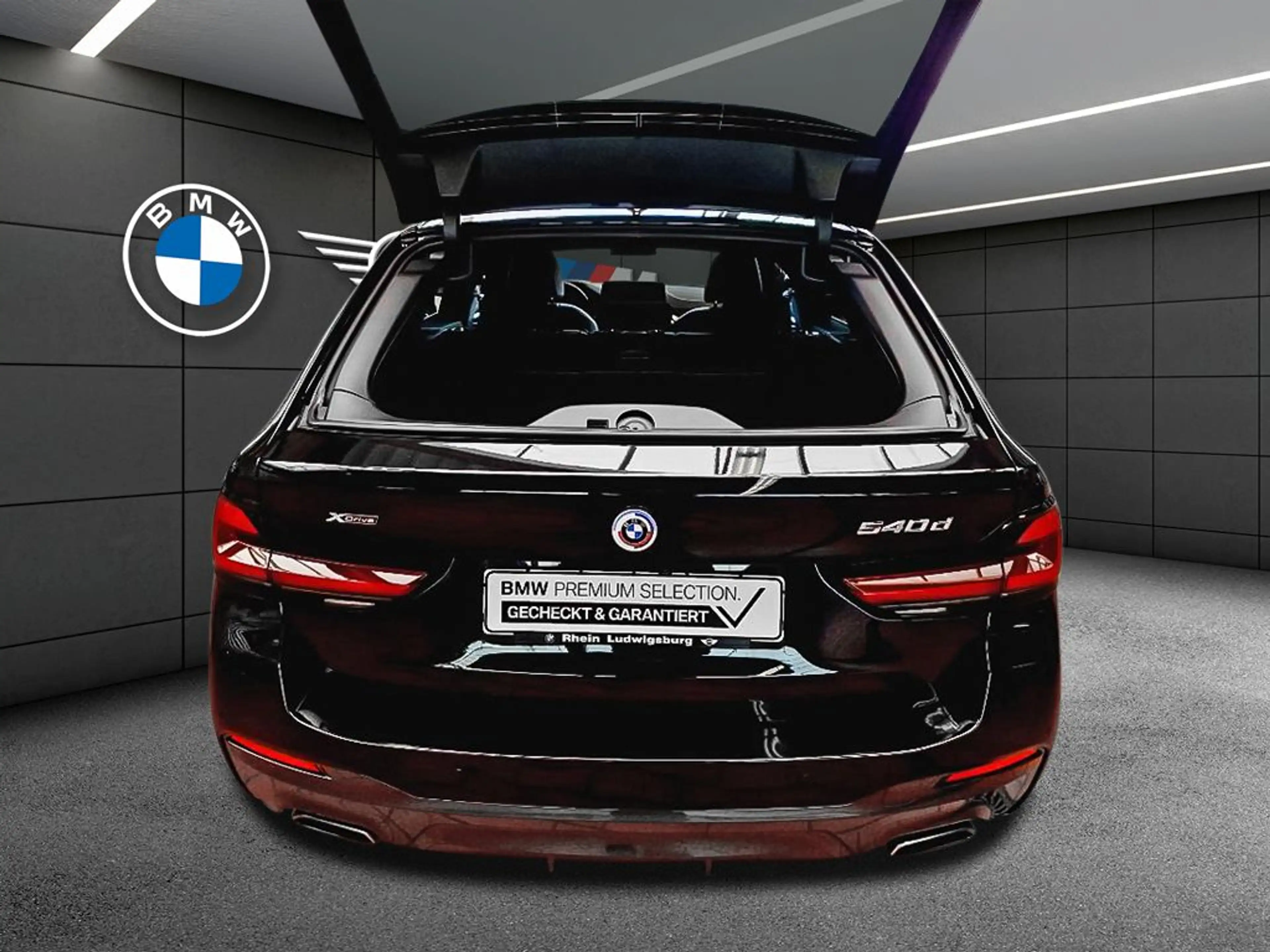 BMW 540 d xDrive Tour M Sport HeadUp AHK Kamera DA SH — photo 11