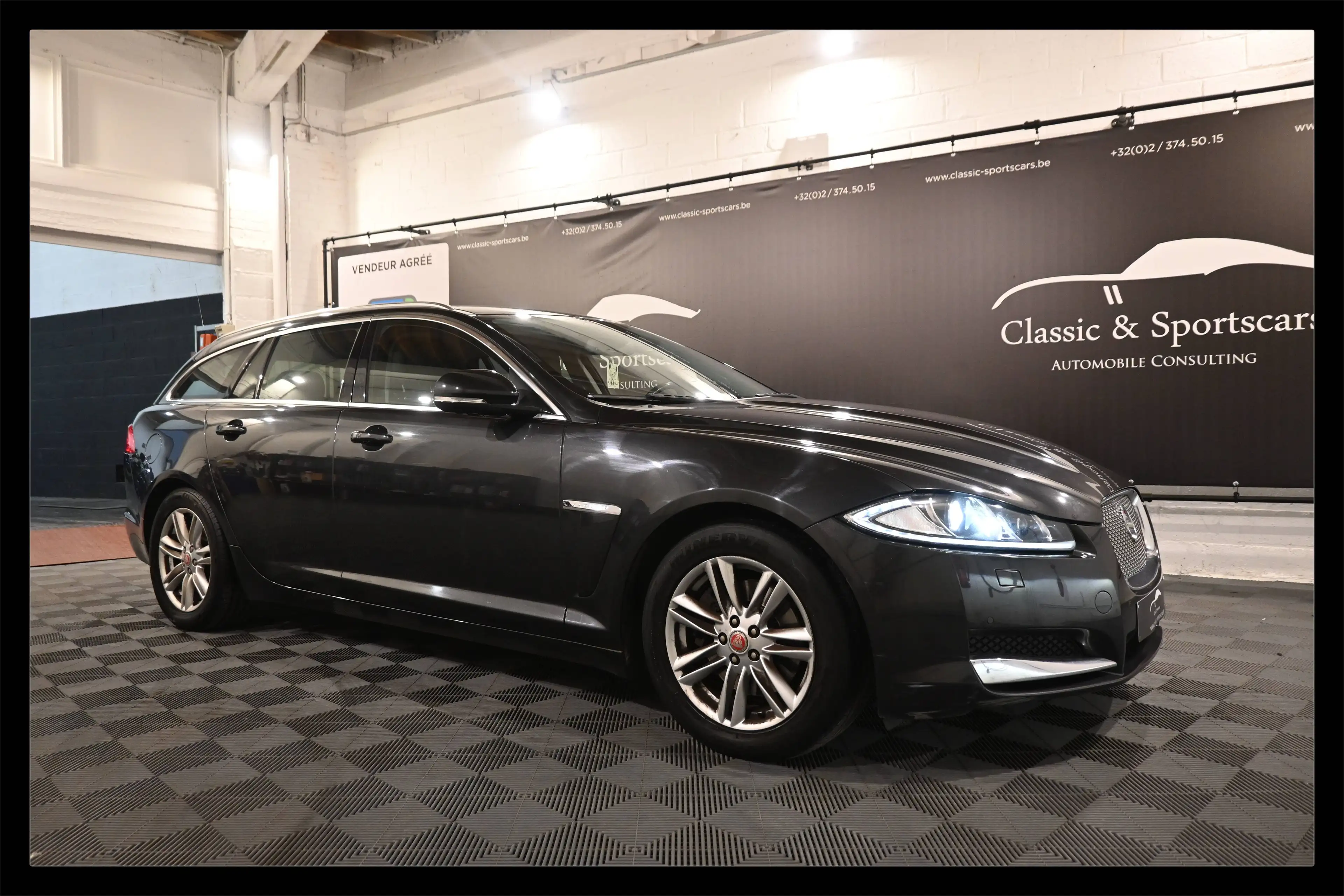 Jaguar XF XF SW 2.2 D  / BREAK / AUTO / CUIR / GPS NAVI / CAMERA / PDC !!