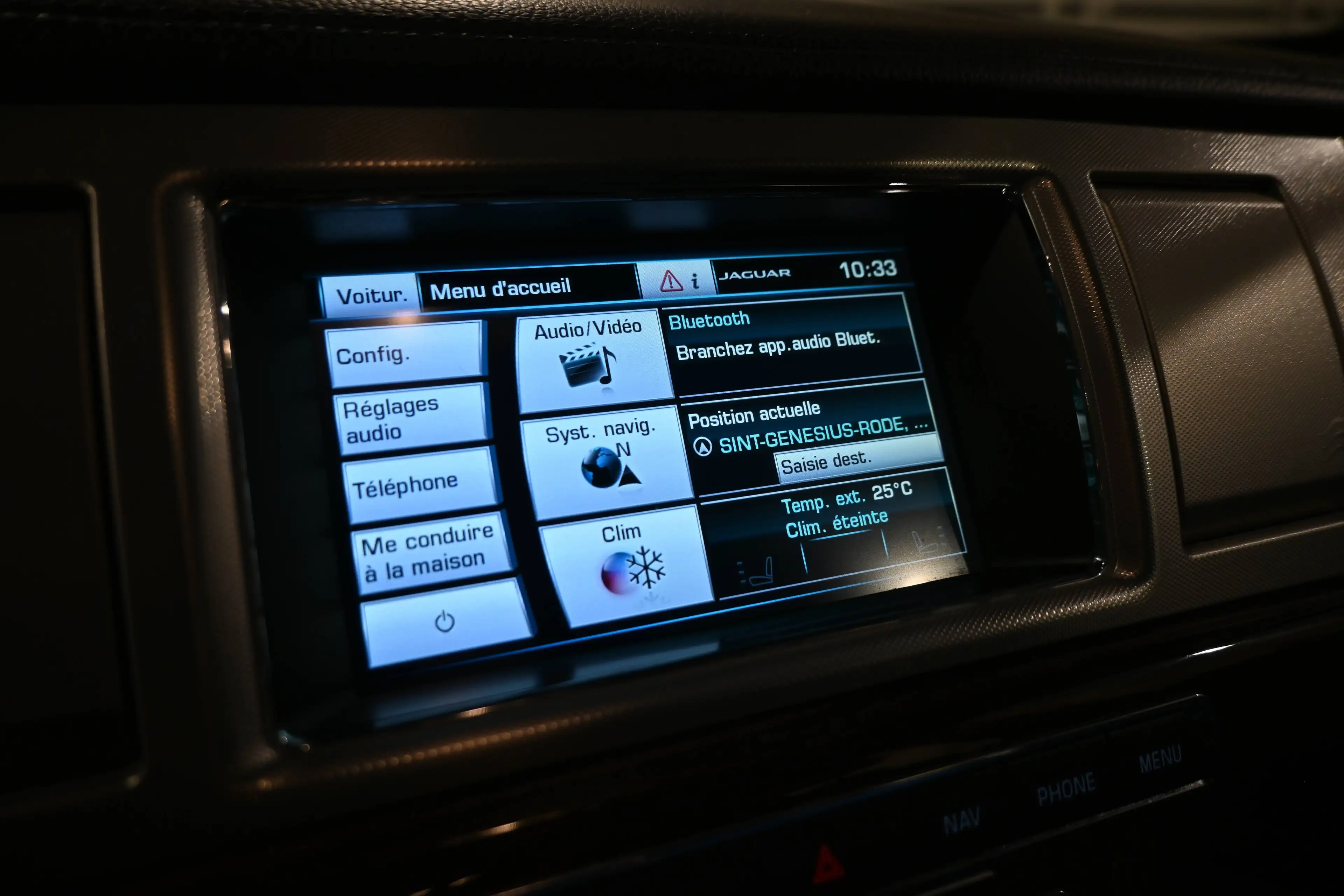 Jaguar XF XF SW 2.2 D  / BREAK / AUTO / CUIR / GPS NAVI / CAMERA / PDC !! — photo 15