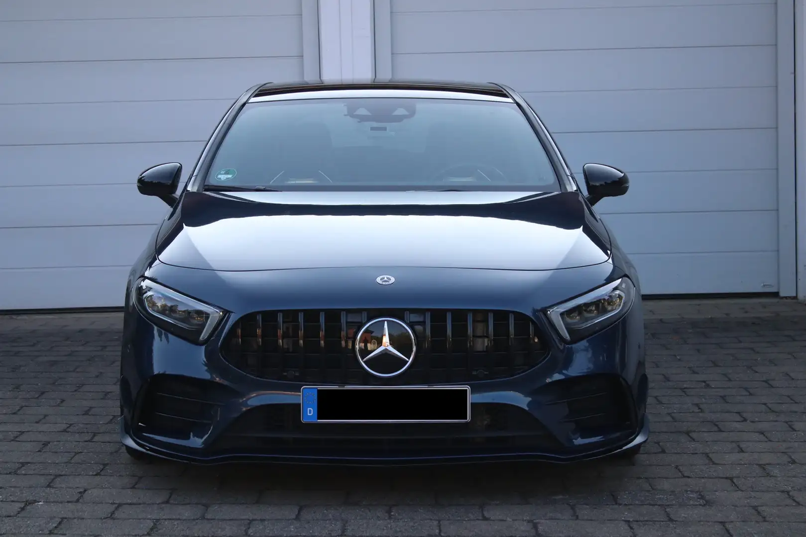 Mercedes-Benz A 35 AMG 4Matic Speedshift DCT 7G Edition 1 Niebieski - 1