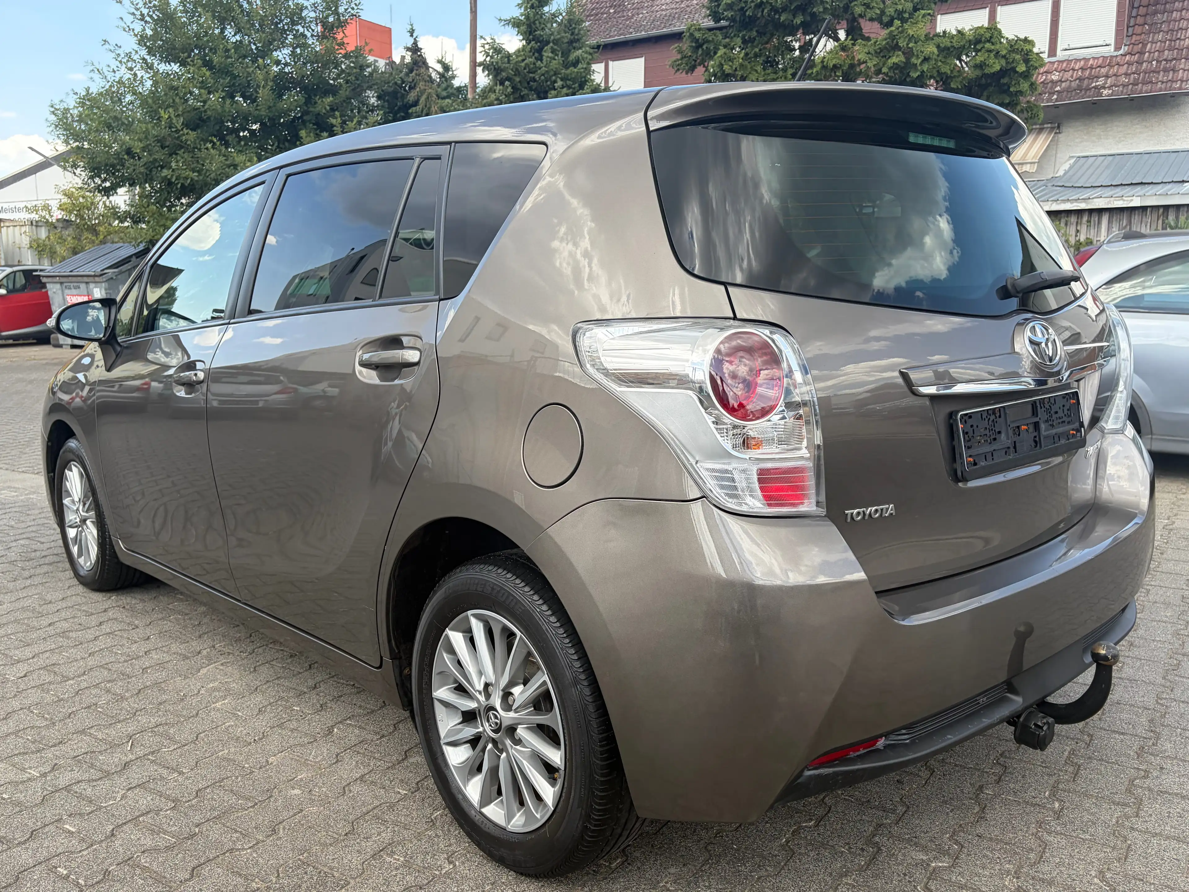 Toyota Verso Kamera*AHK*SHZ*Temp.*Navi*BT*HU/AU Neu*Klima — photo 6