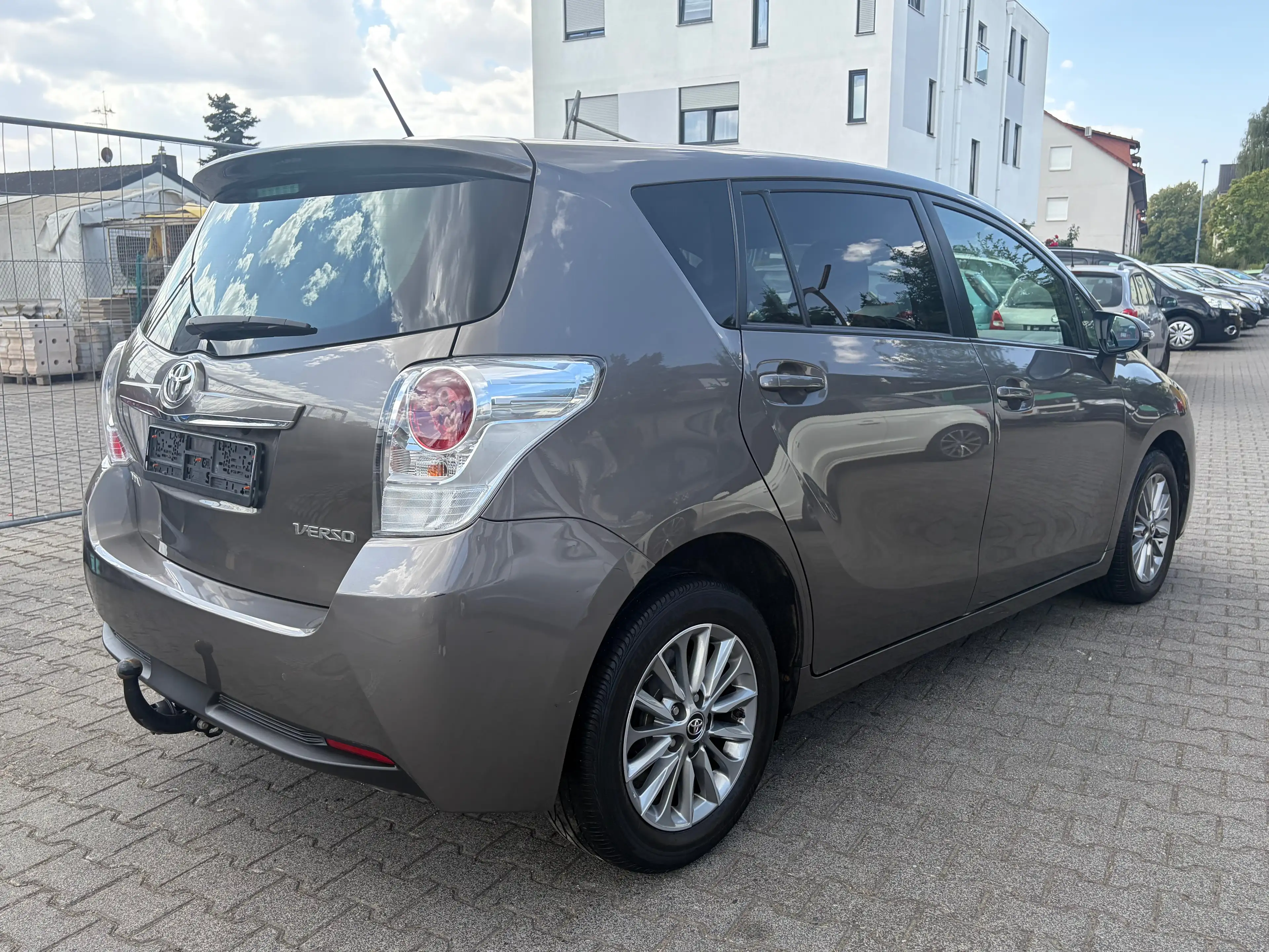 Toyota Verso Kamera*AHK*SHZ*Temp.*Navi*BT*HU/AU Neu*Klima — photo 9