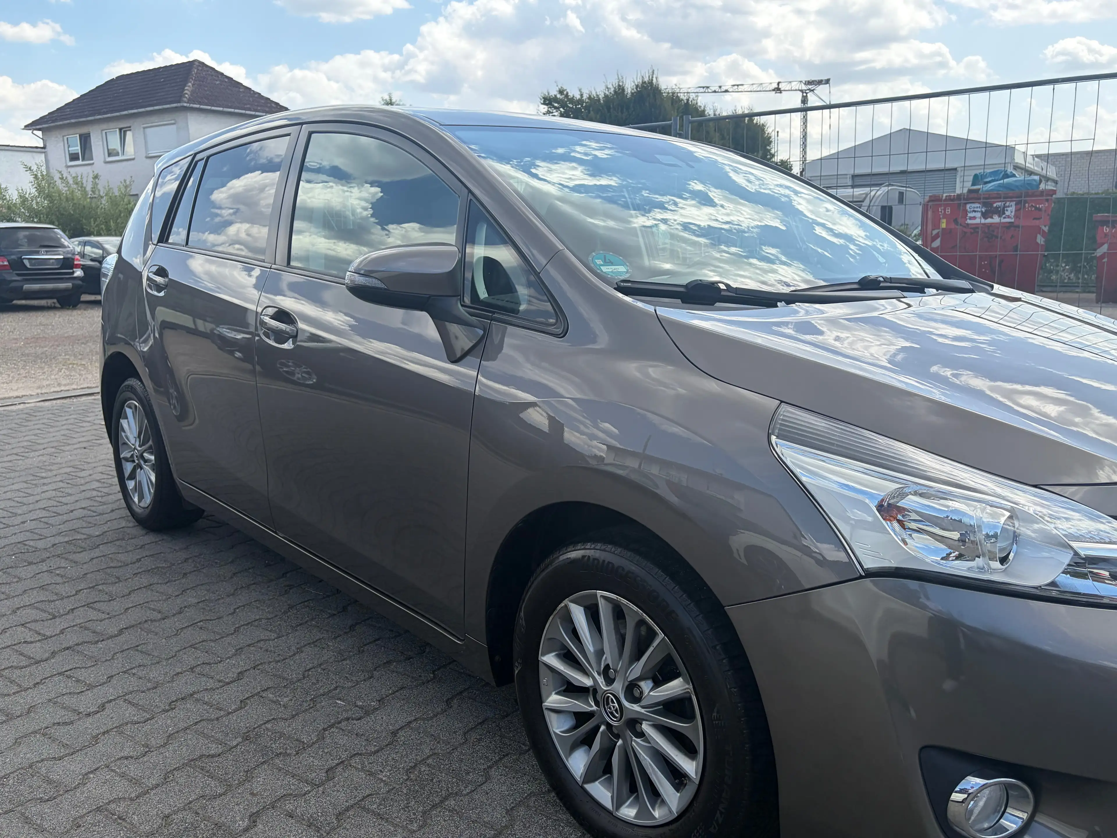 Toyota Verso Kamera*AHK*SHZ*Temp.*Navi*BT*HU/AU Neu*Klima — photo 13