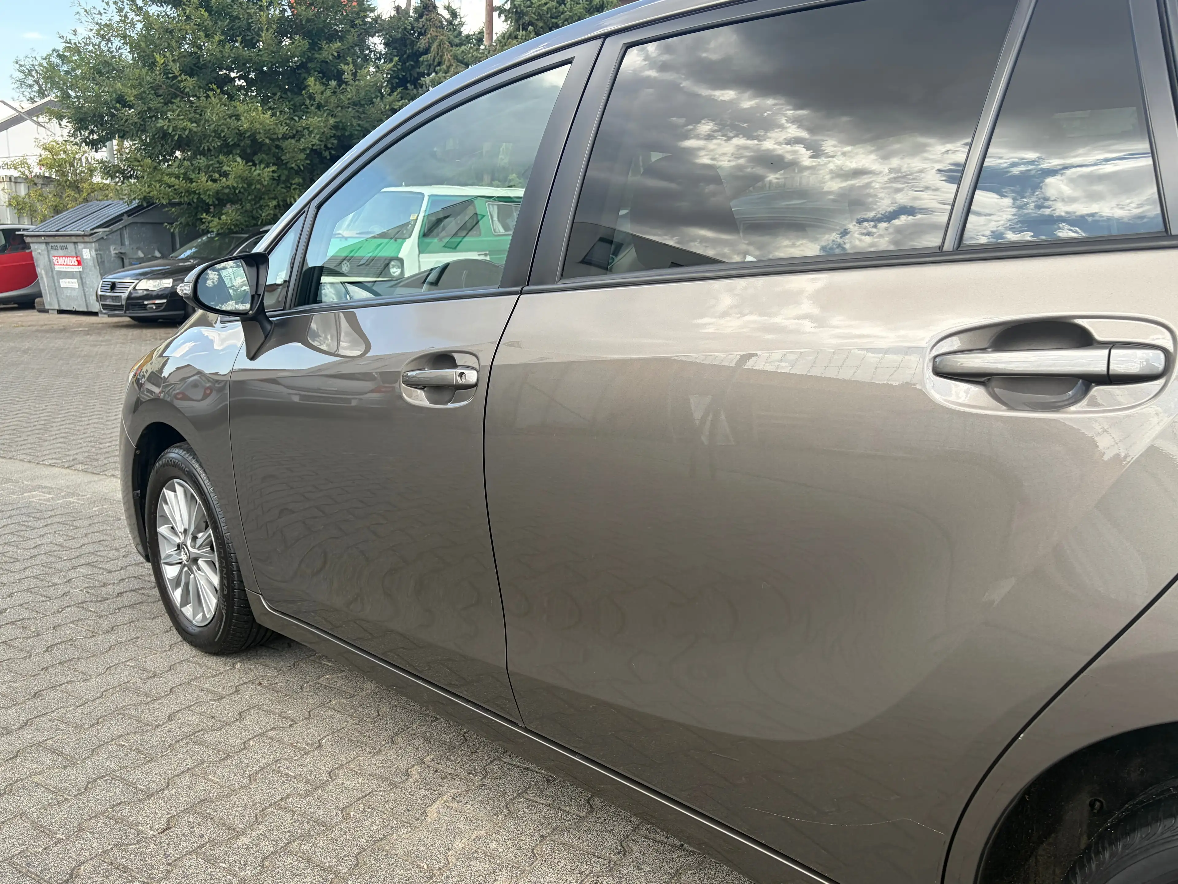 Toyota Verso Kamera*AHK*SHZ*Temp.*Navi*BT*HU/AU Neu*Klima — photo 4
