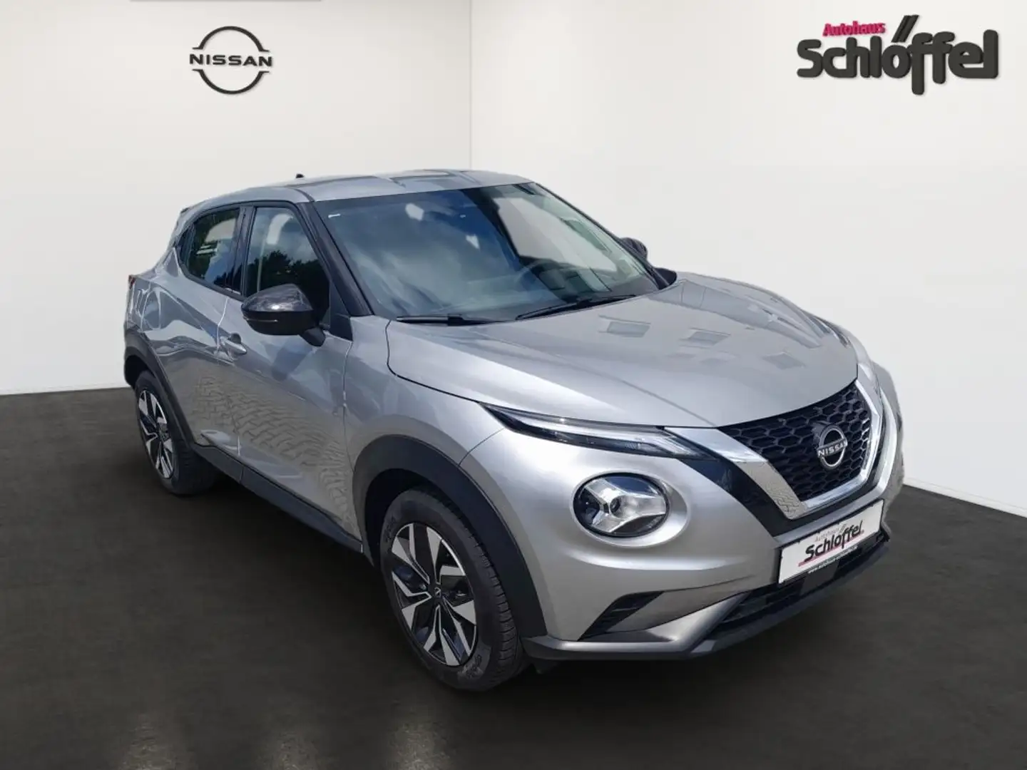 Nissan Juke 1.0 DIG-T Acenta Silber - 1