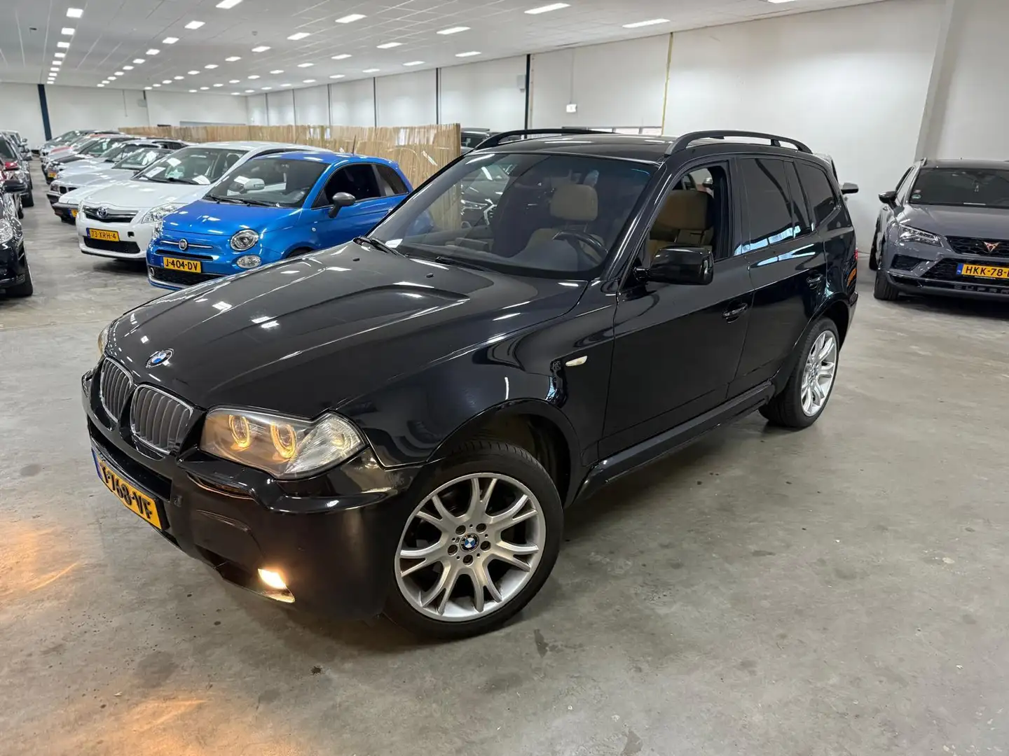 BMW X3 3.0si / PANORAMADAK / AUTOMAAT / NETTE AUTO Zwart - 2