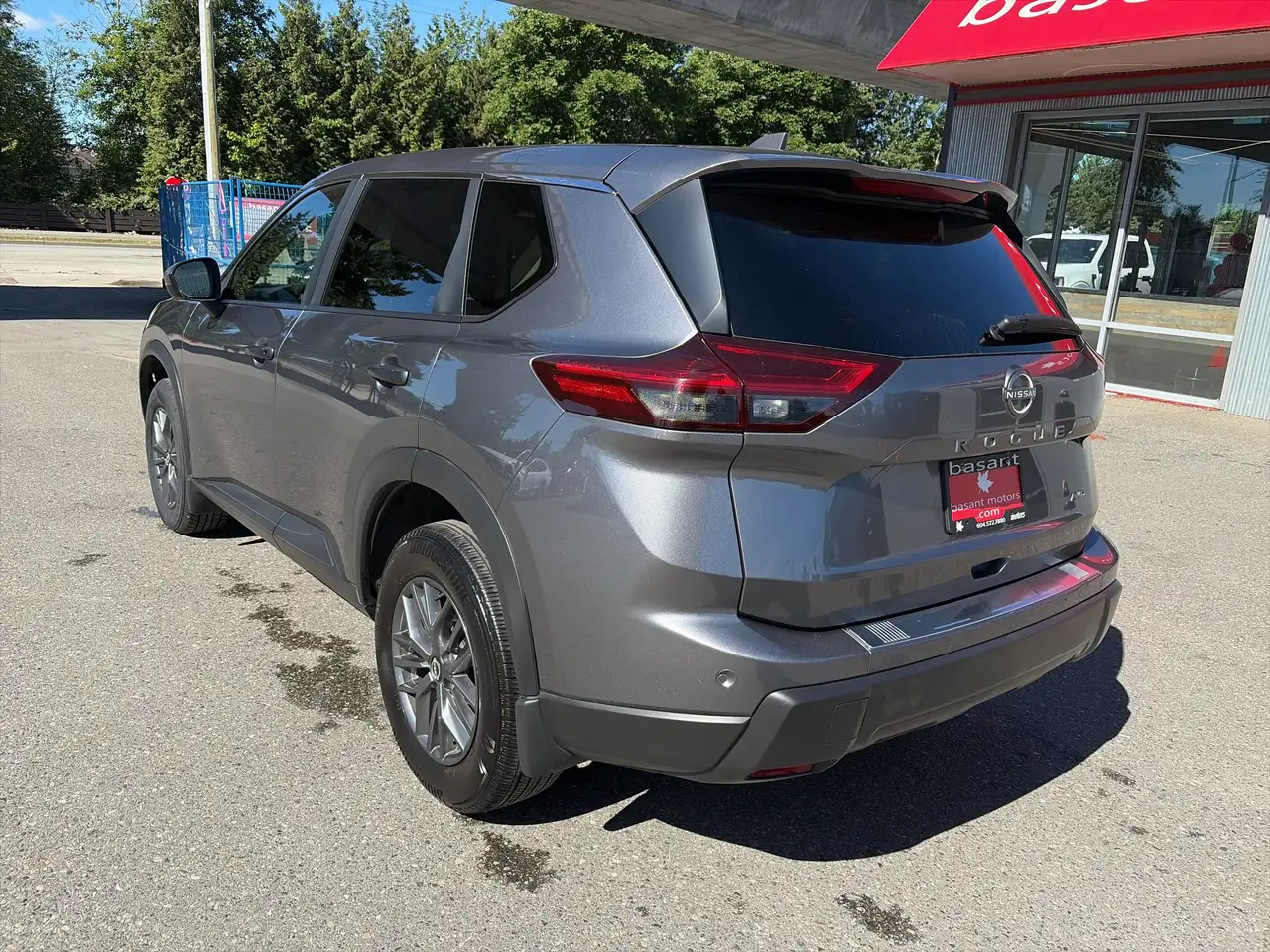 Nissan Rogue снимка Nissan Rogue