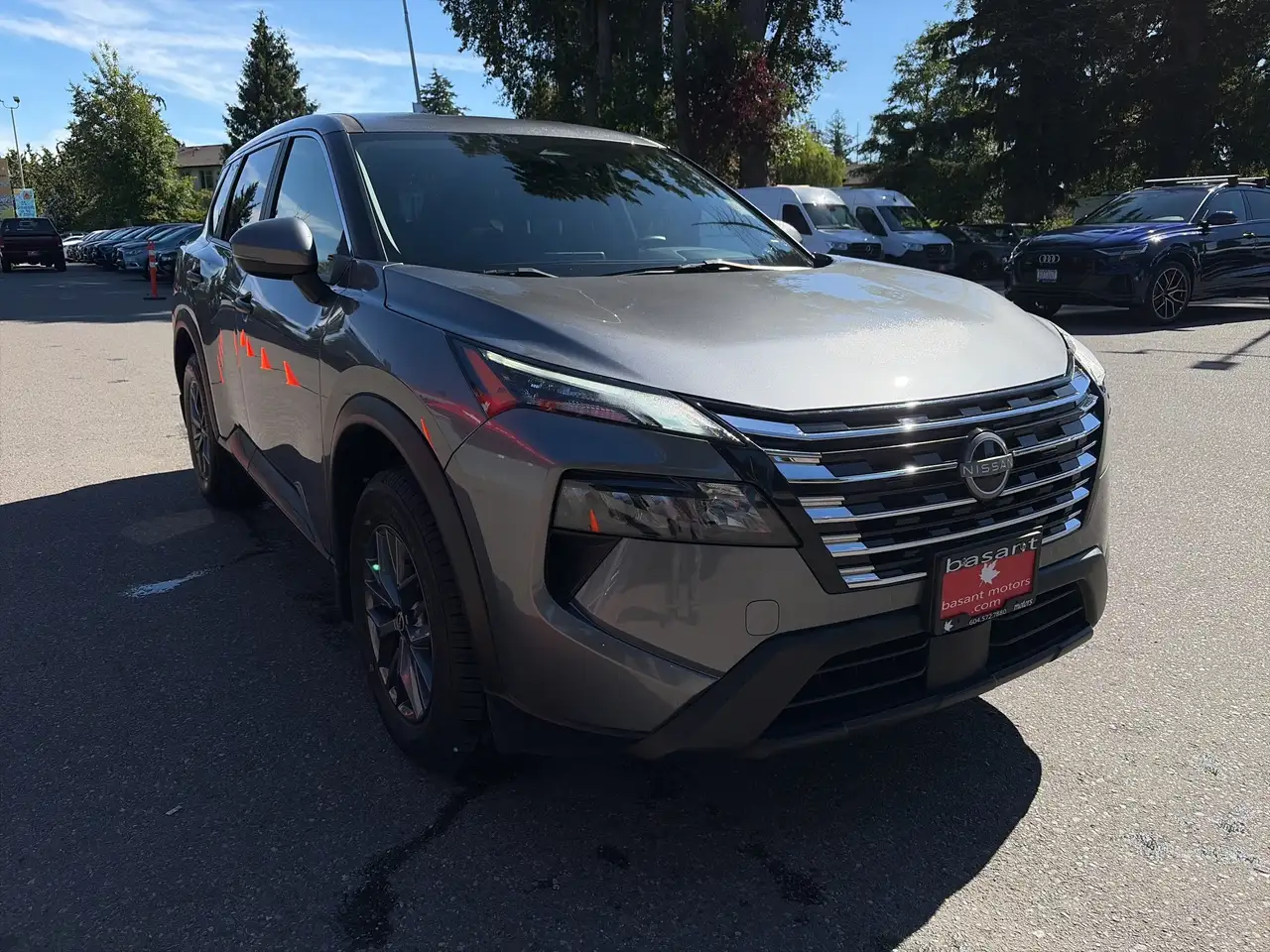 Nissan Rogue снимка Nissan Rogue