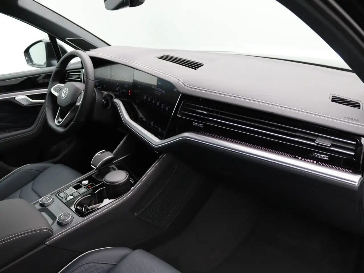 Volkswagen Touareg R-Line Black 3.0 TDI 4M DSG / Pano, AHK 14