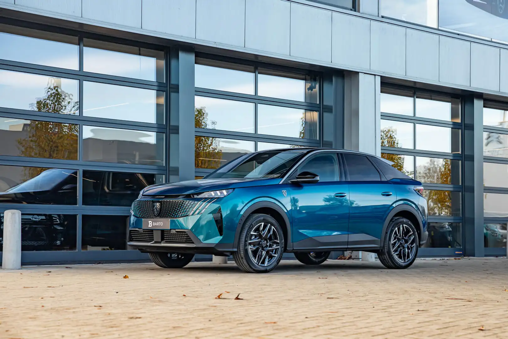 Peugeot 3008 GT | Alcantara | 360° Camera | Massage | Zetelv... Blauw - 2