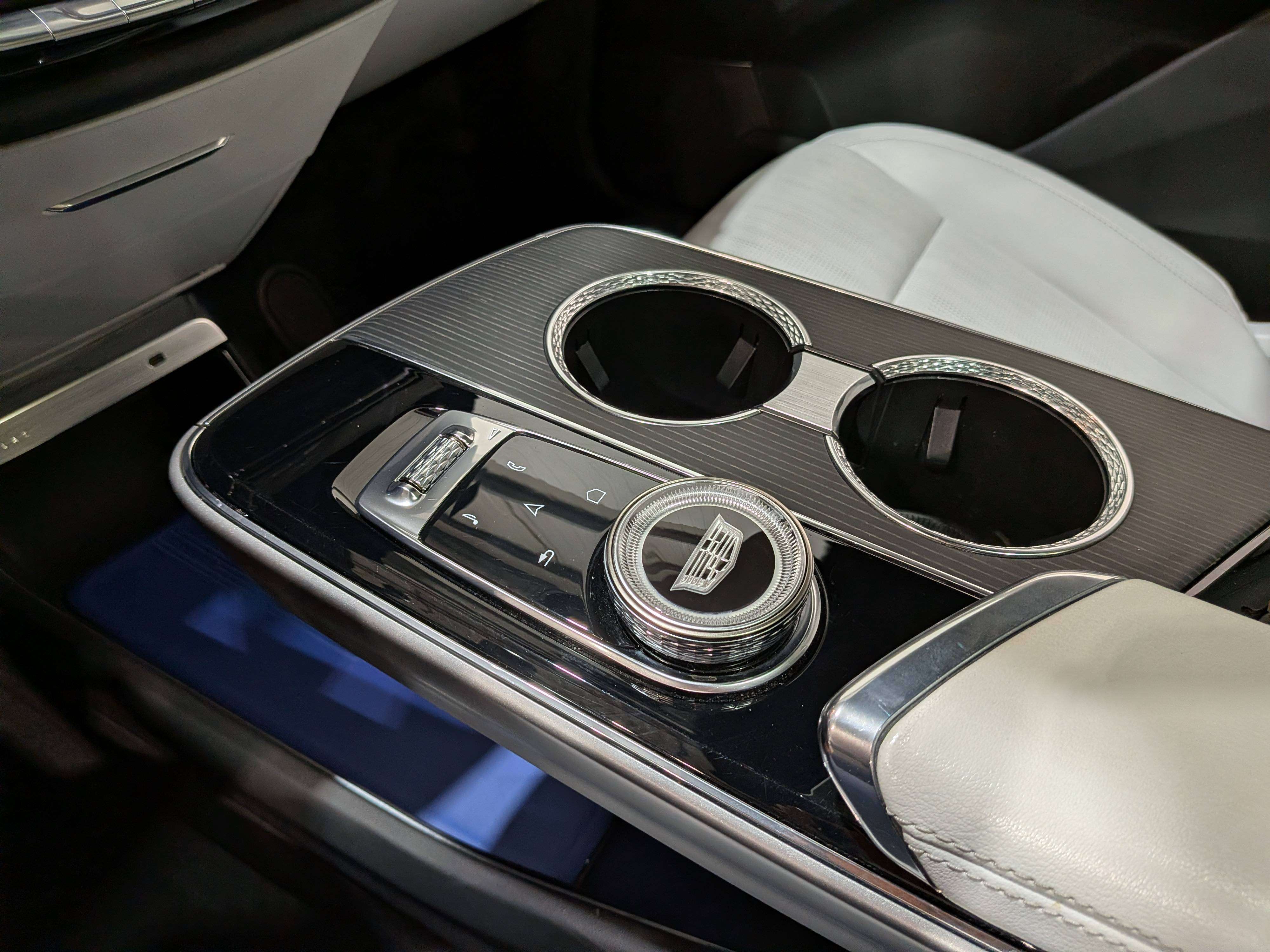 Cadillac LYRIQ 2024