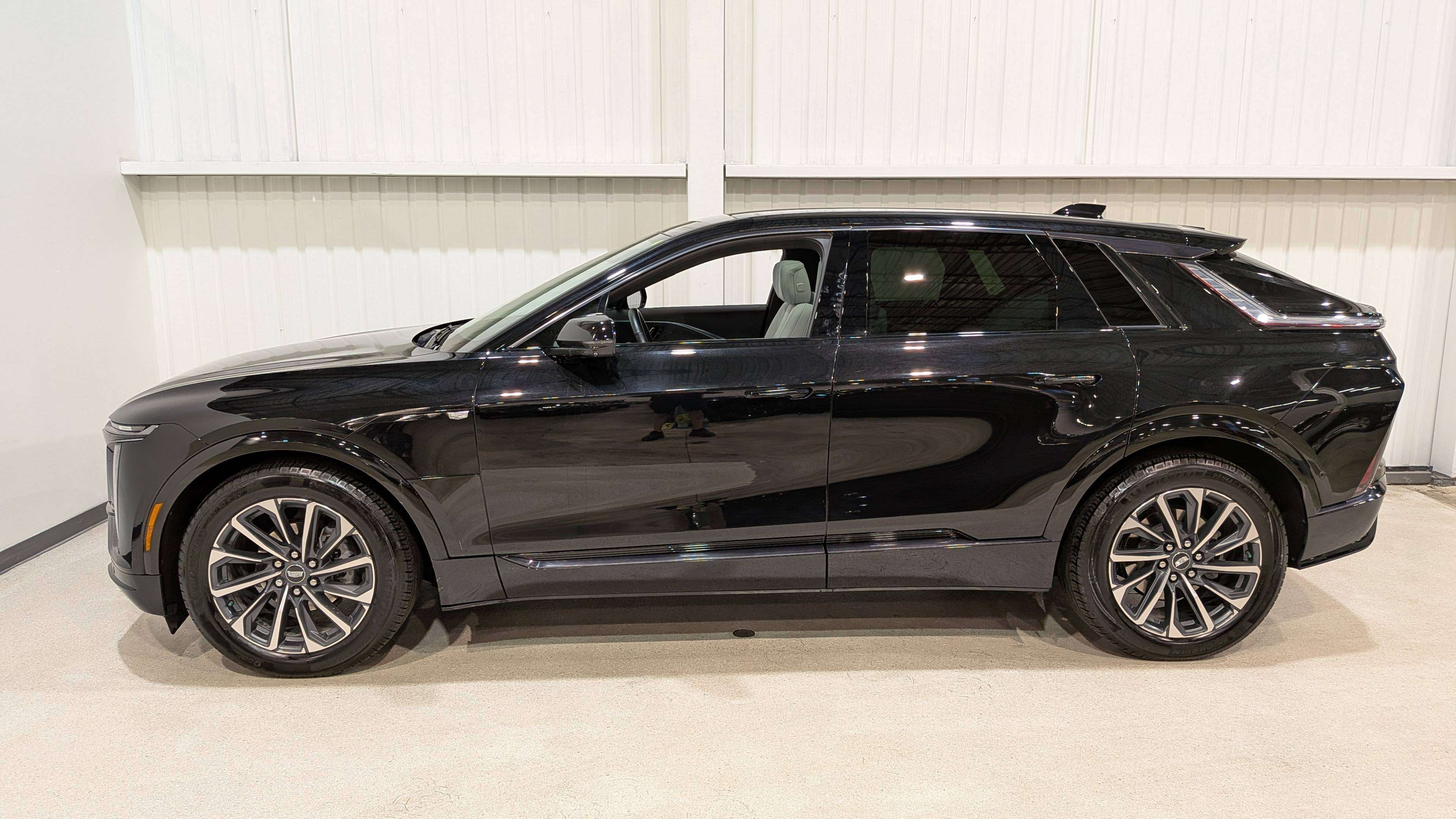 Cadillac LYRIQ 2024