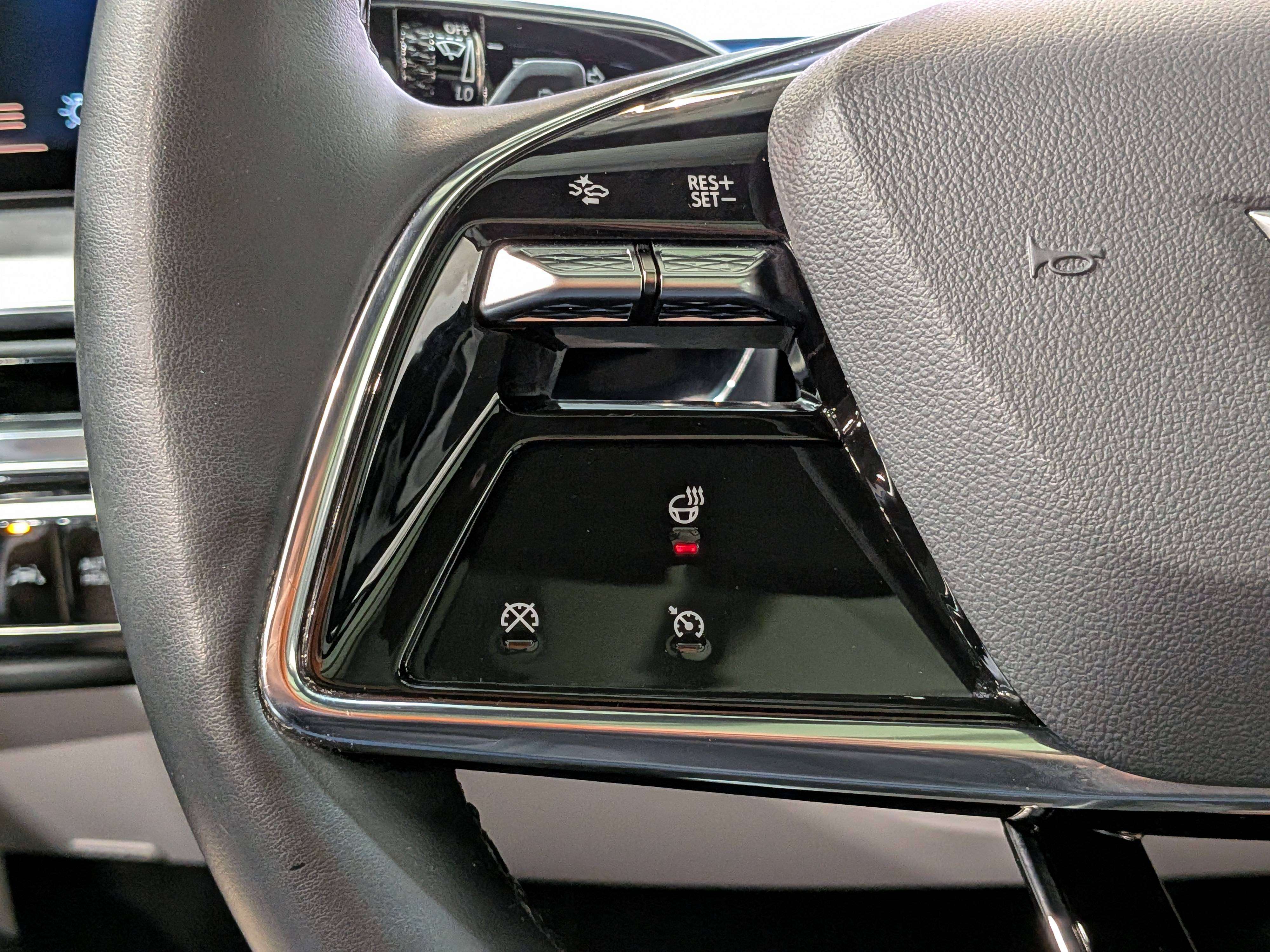 Cadillac LYRIQ 2024