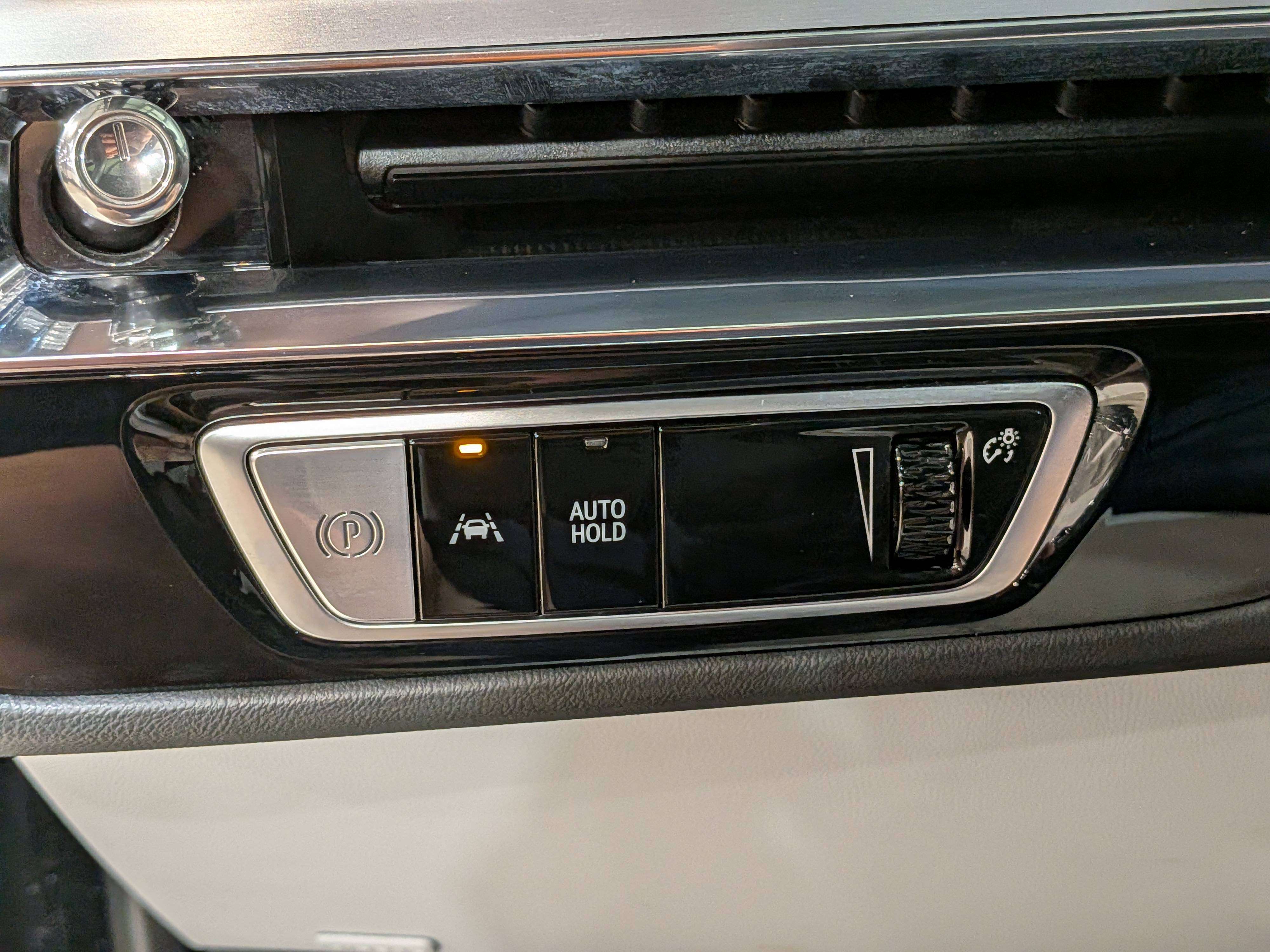Cadillac LYRIQ 2024