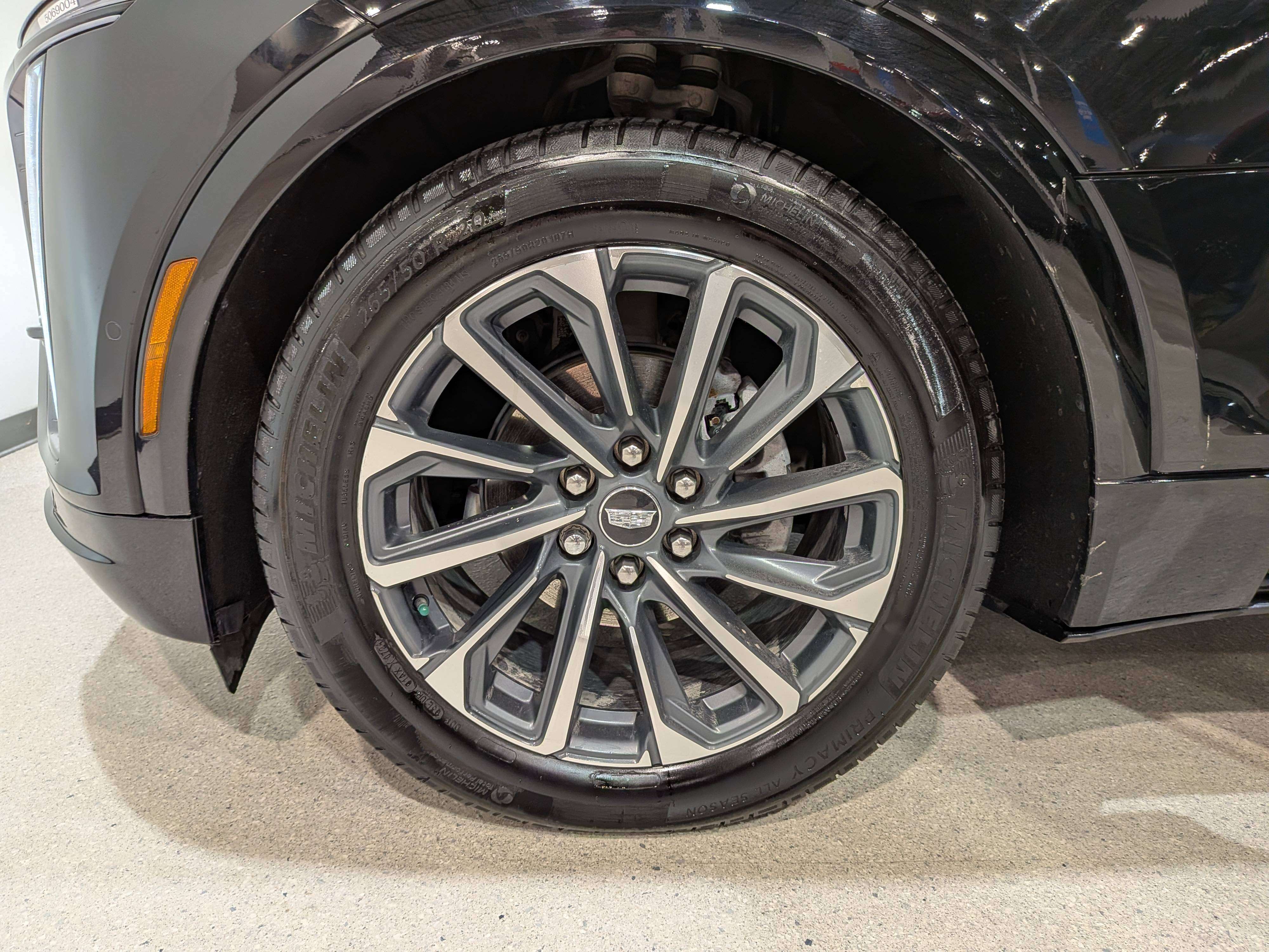 Cadillac LYRIQ 2024