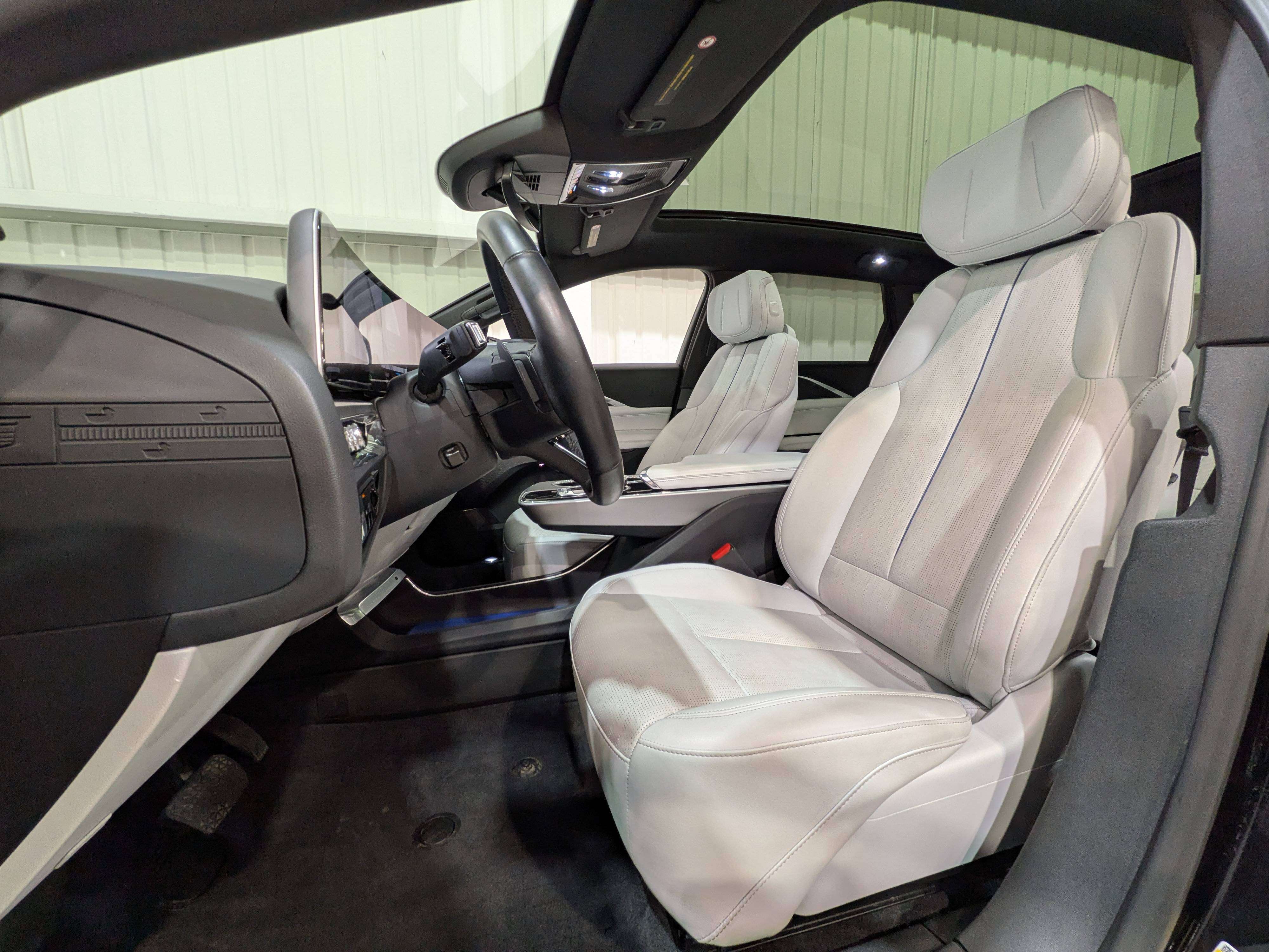 Cadillac LYRIQ 2024