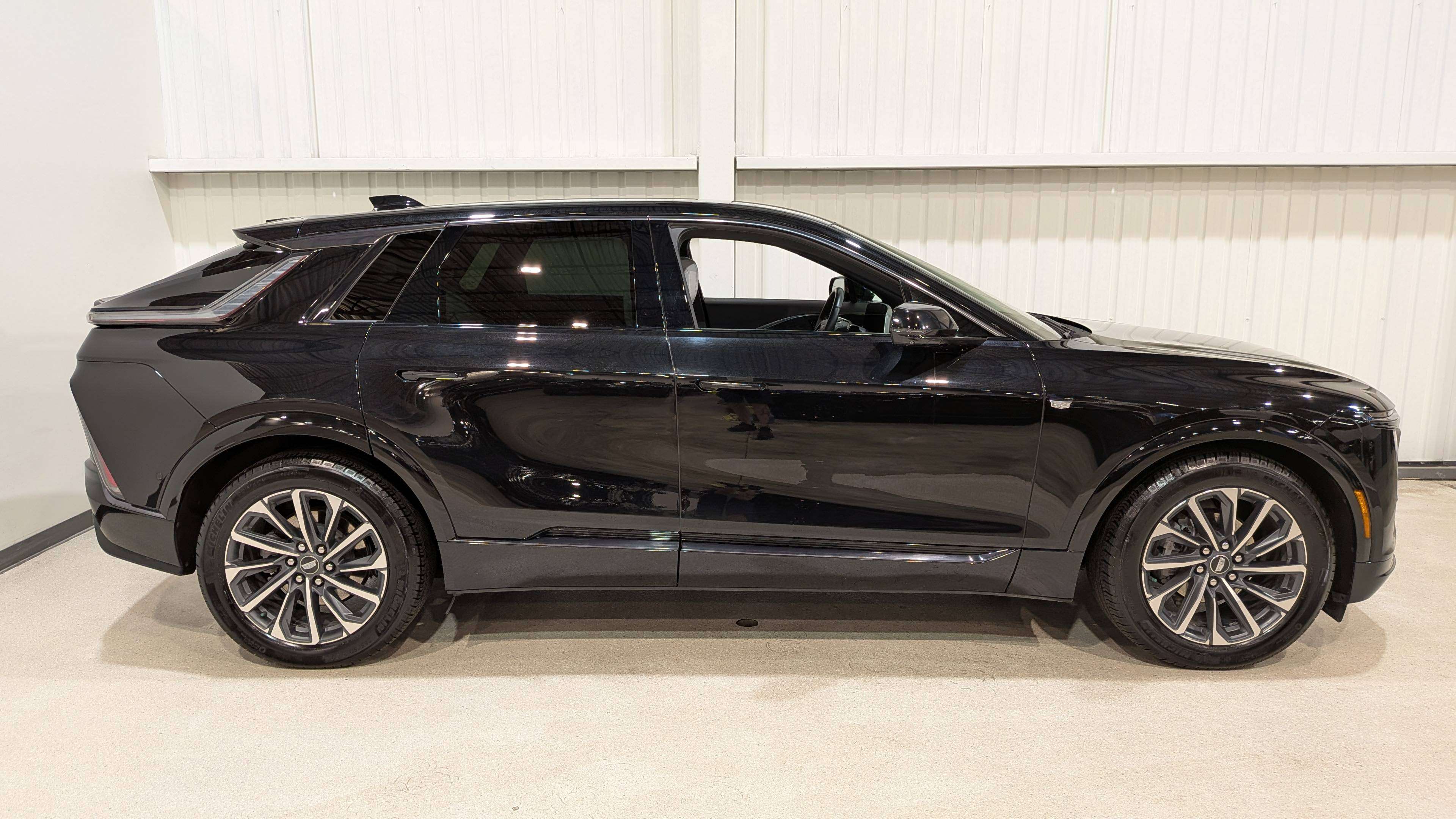 Cadillac LYRIQ 2024