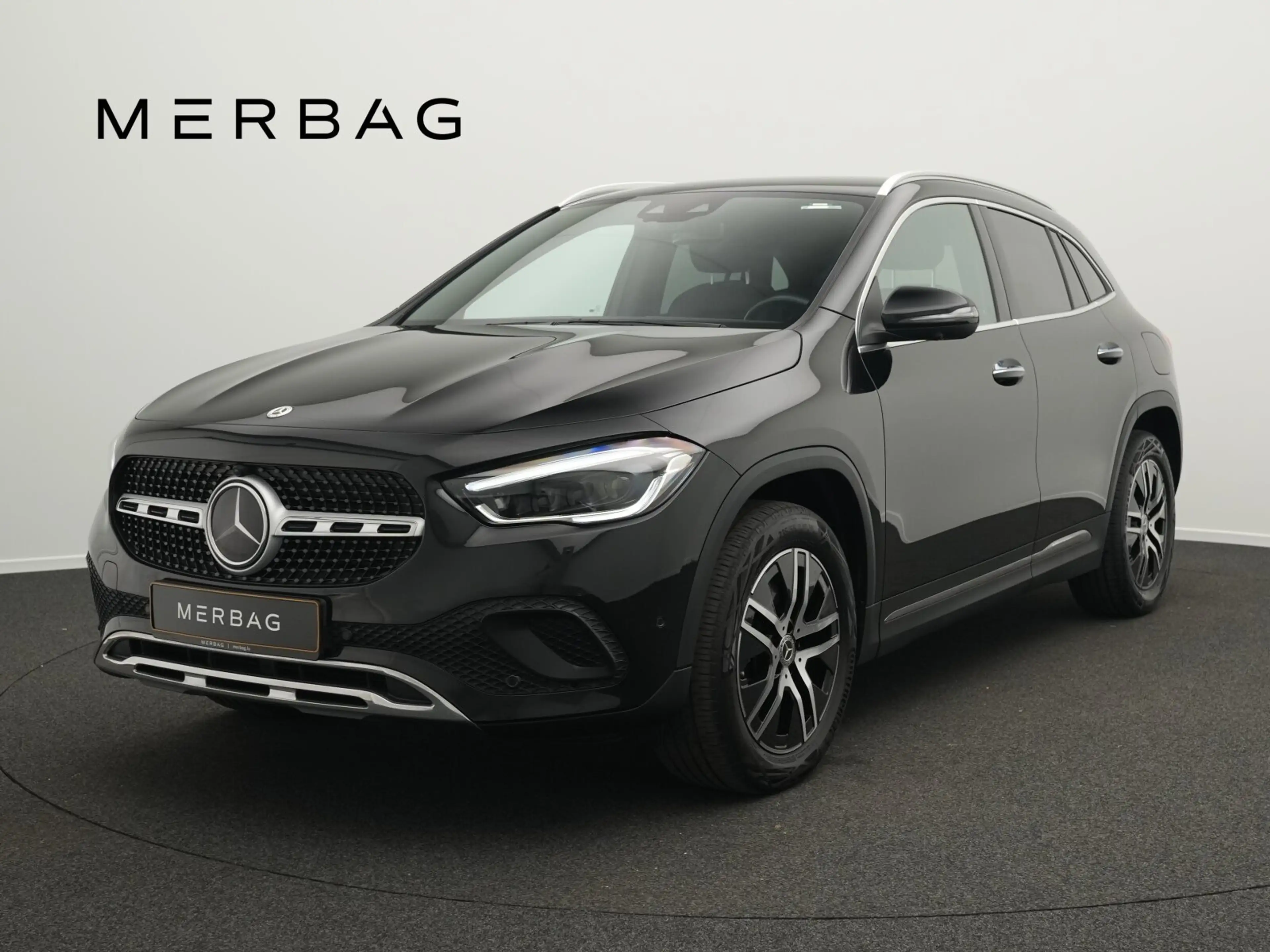 Mercedes-Benz GLA 250 GLA 250 4MATIC Progressive-Line Multi+360°+Apple