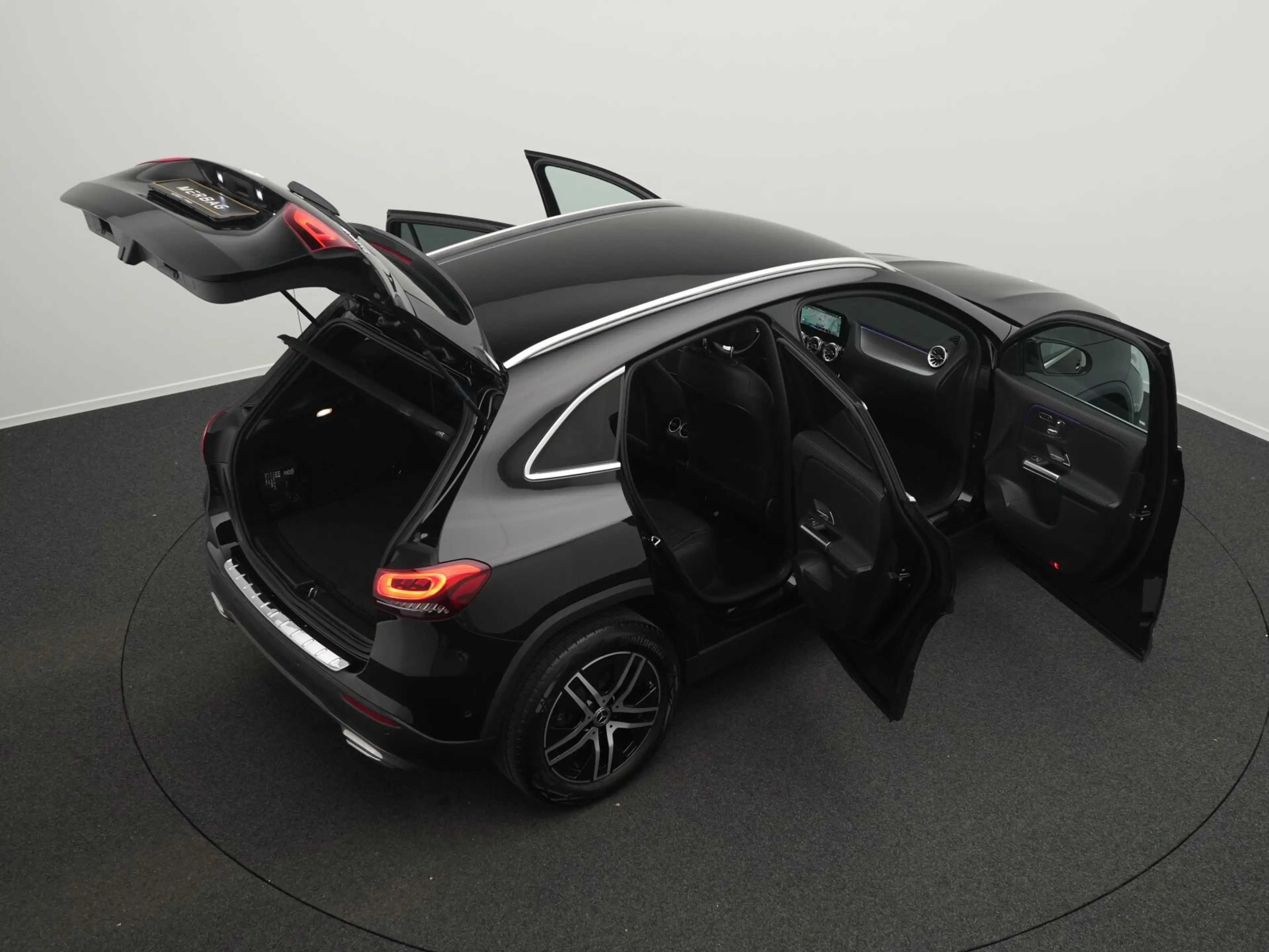 Mercedes-Benz GLA 250 GLA 250 4MATIC Progressive-Line Multi+360°+Apple — photo 15