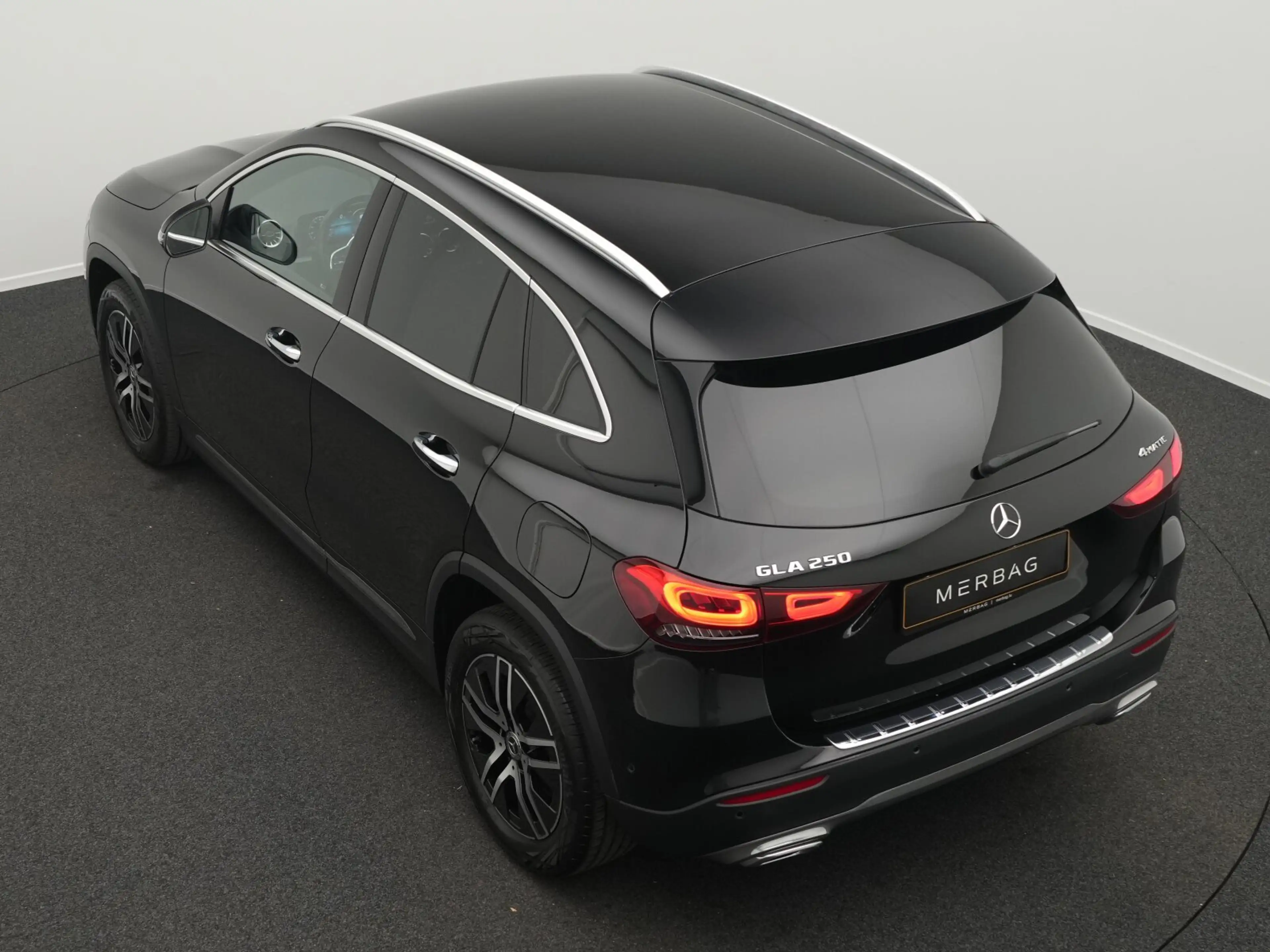 Mercedes-Benz GLA 250 GLA 250 4MATIC Progressive-Line Multi+360°+Apple — photo 13