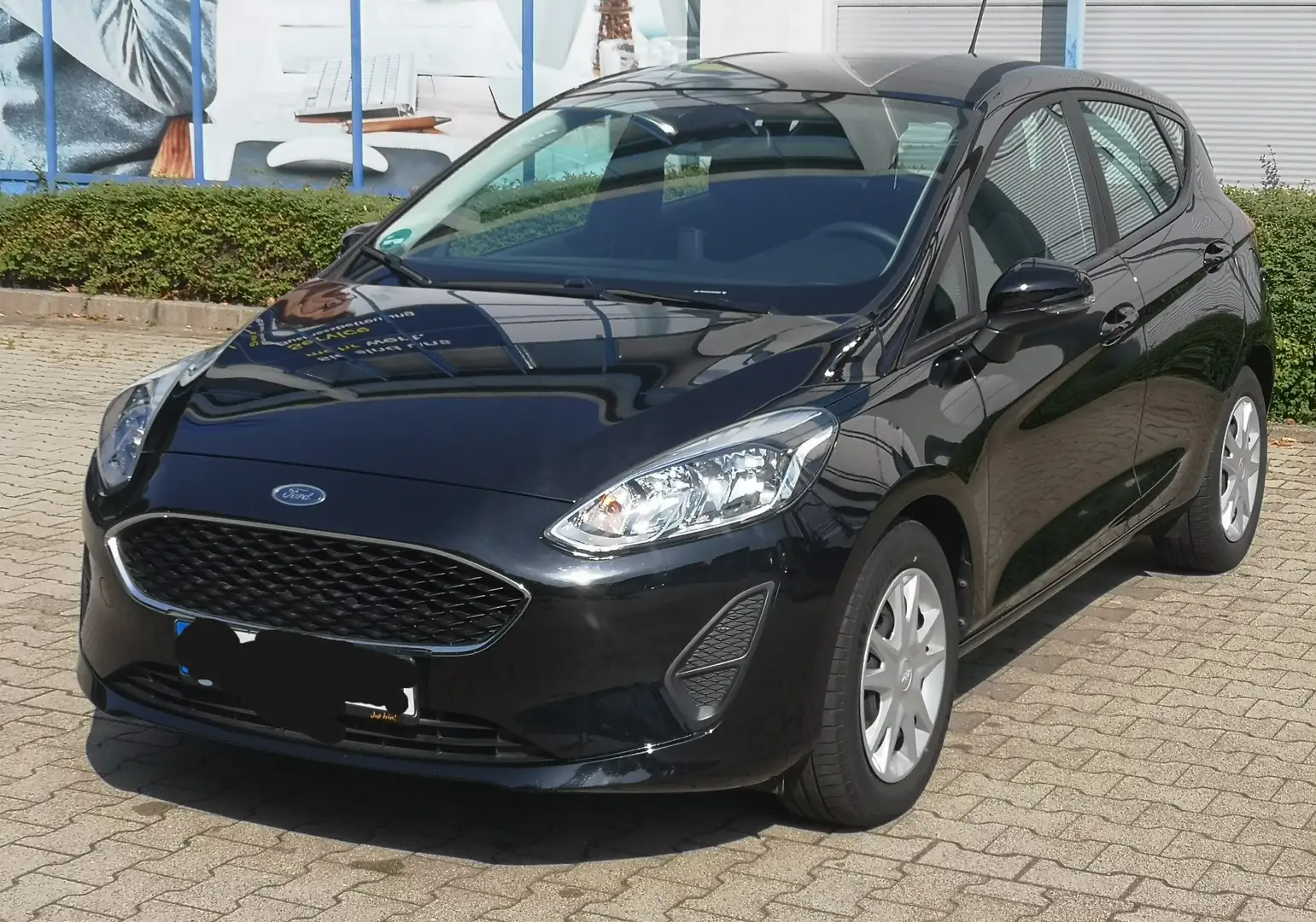 Ford Fiesta Trend Schwarz - 1