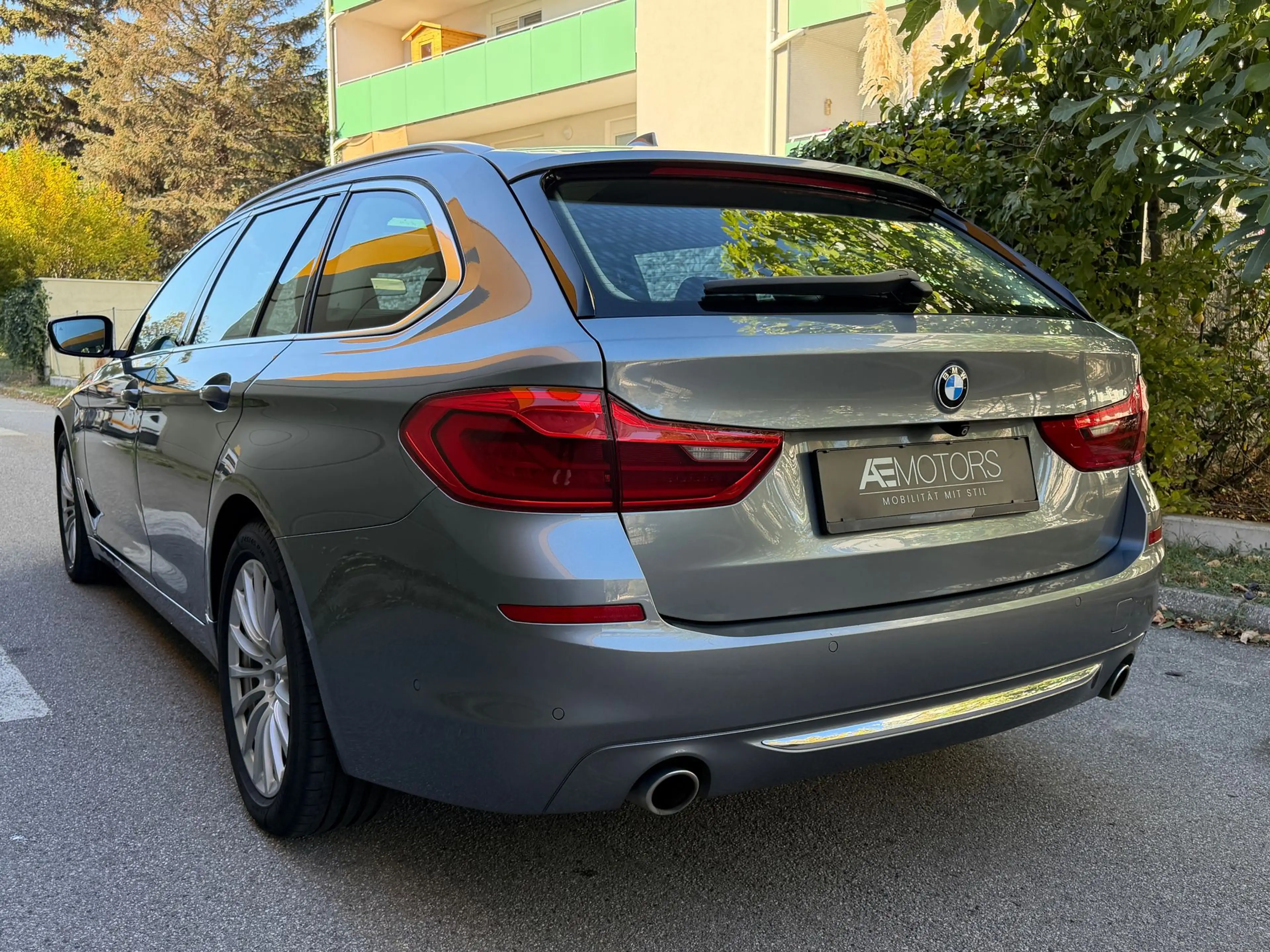 BMW 530 //VOLL//KREDIT-GARANTIE//PANO//LUXURY-LINE// — photo 13