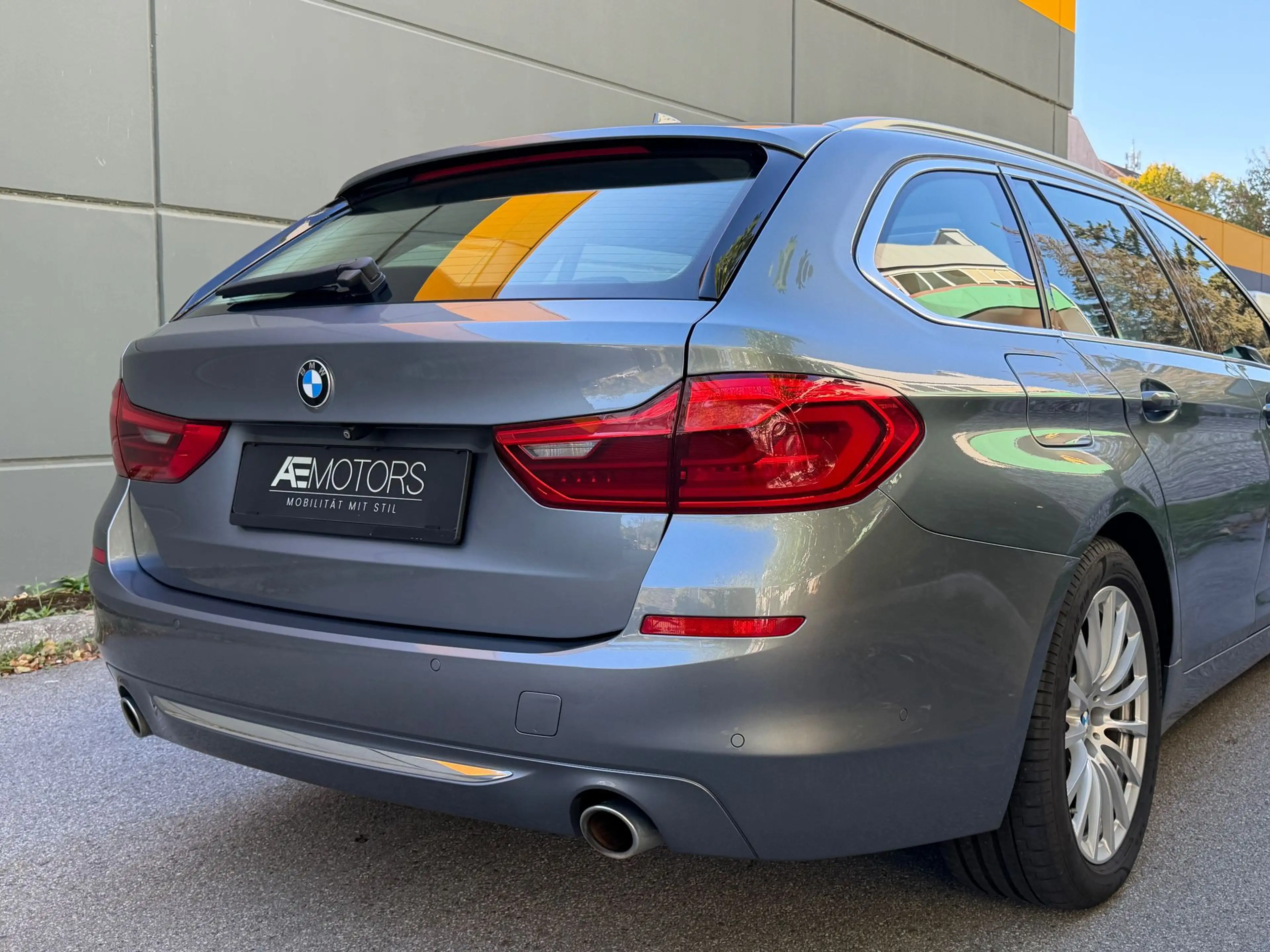 BMW 530 //VOLL//KREDIT-GARANTIE//PANO//LUXURY-LINE// — photo 11