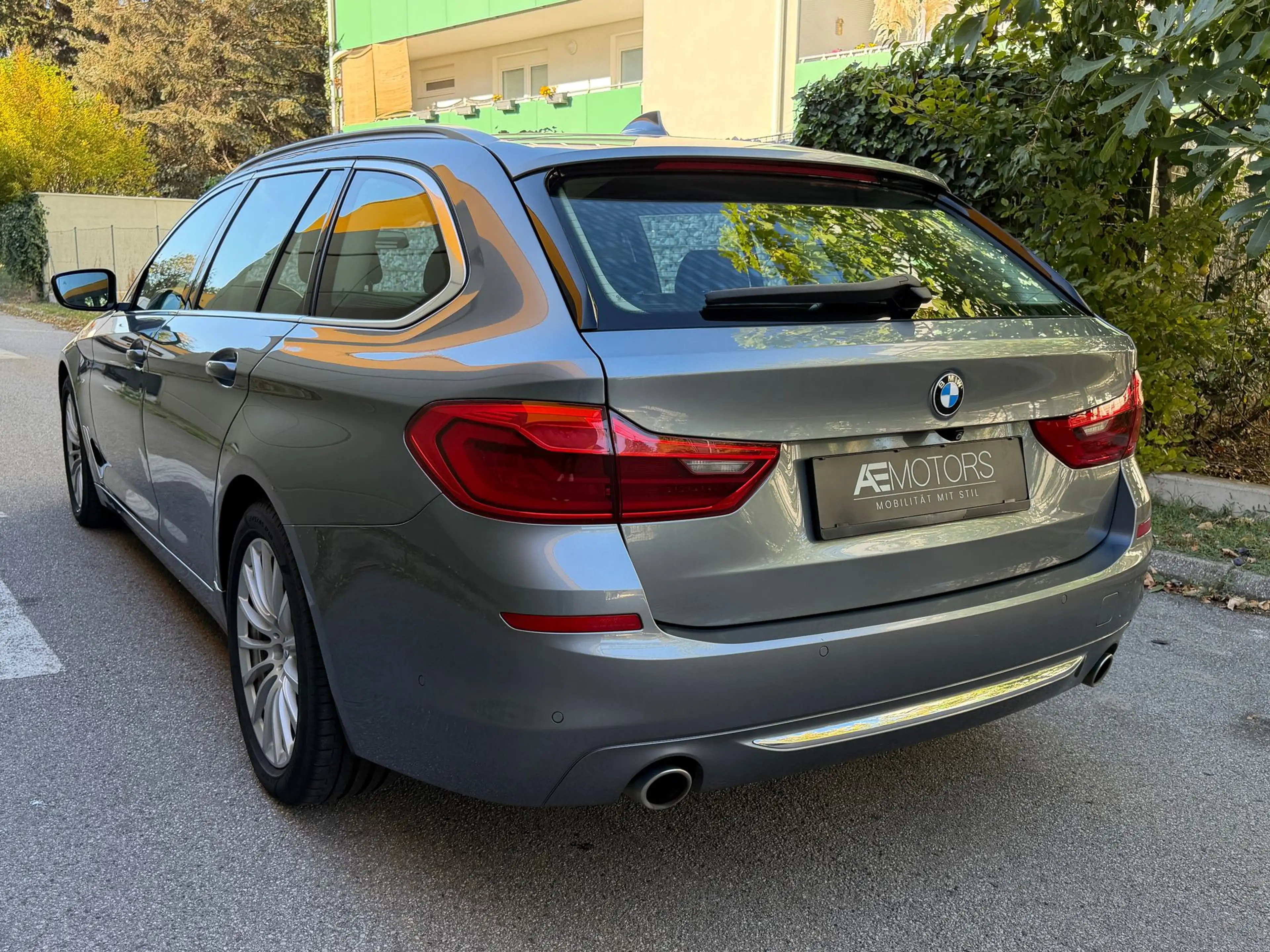 BMW 530 //VOLL//KREDIT-GARANTIE//PANO//LUXURY-LINE// — photo 14