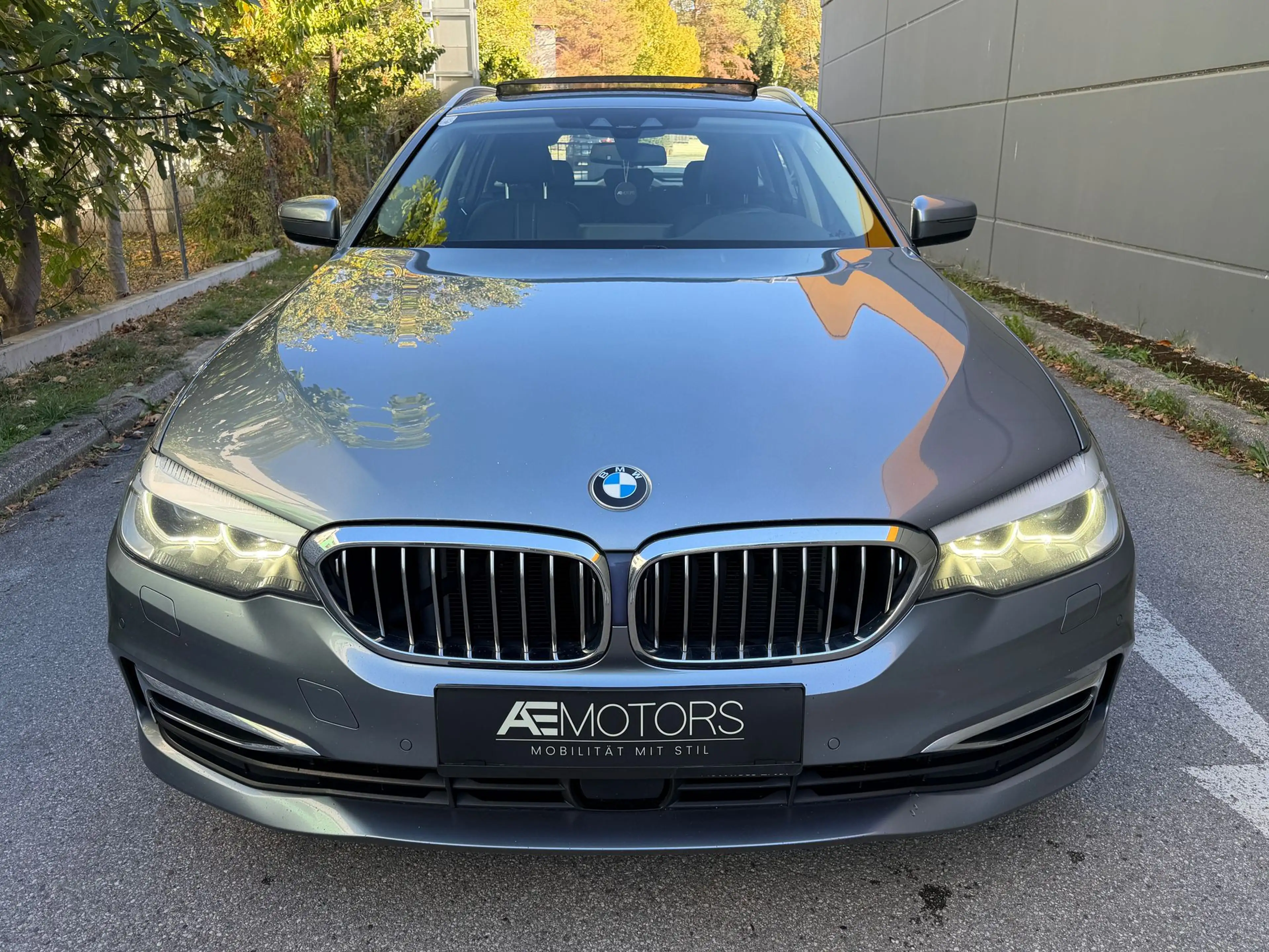 BMW 530 //VOLL//KREDIT-GARANTIE//PANO//LUXURY-LINE// — photo 5
