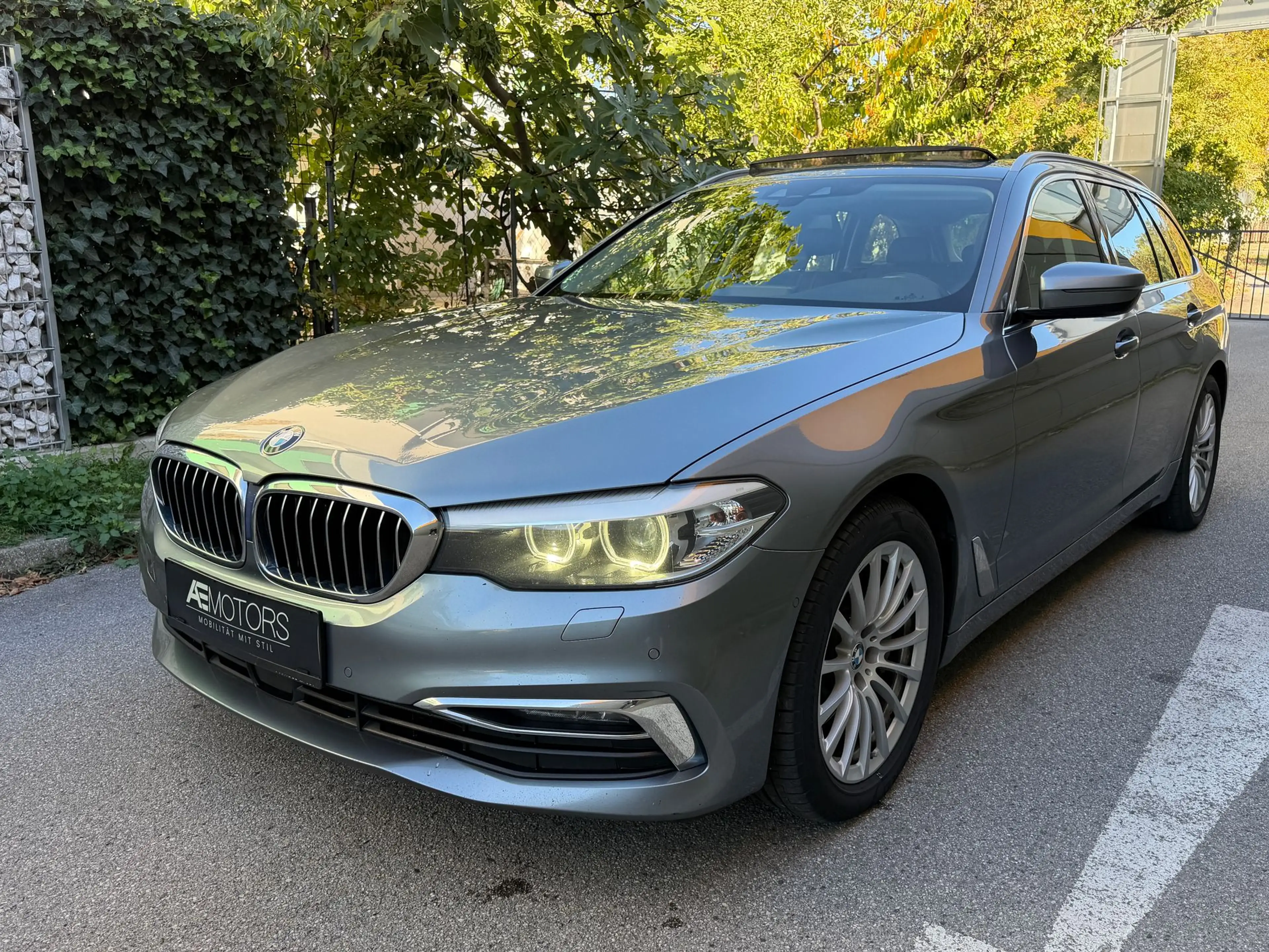 BMW 530 //VOLL//KREDIT-GARANTIE//PANO//LUXURY-LINE// — photo 7