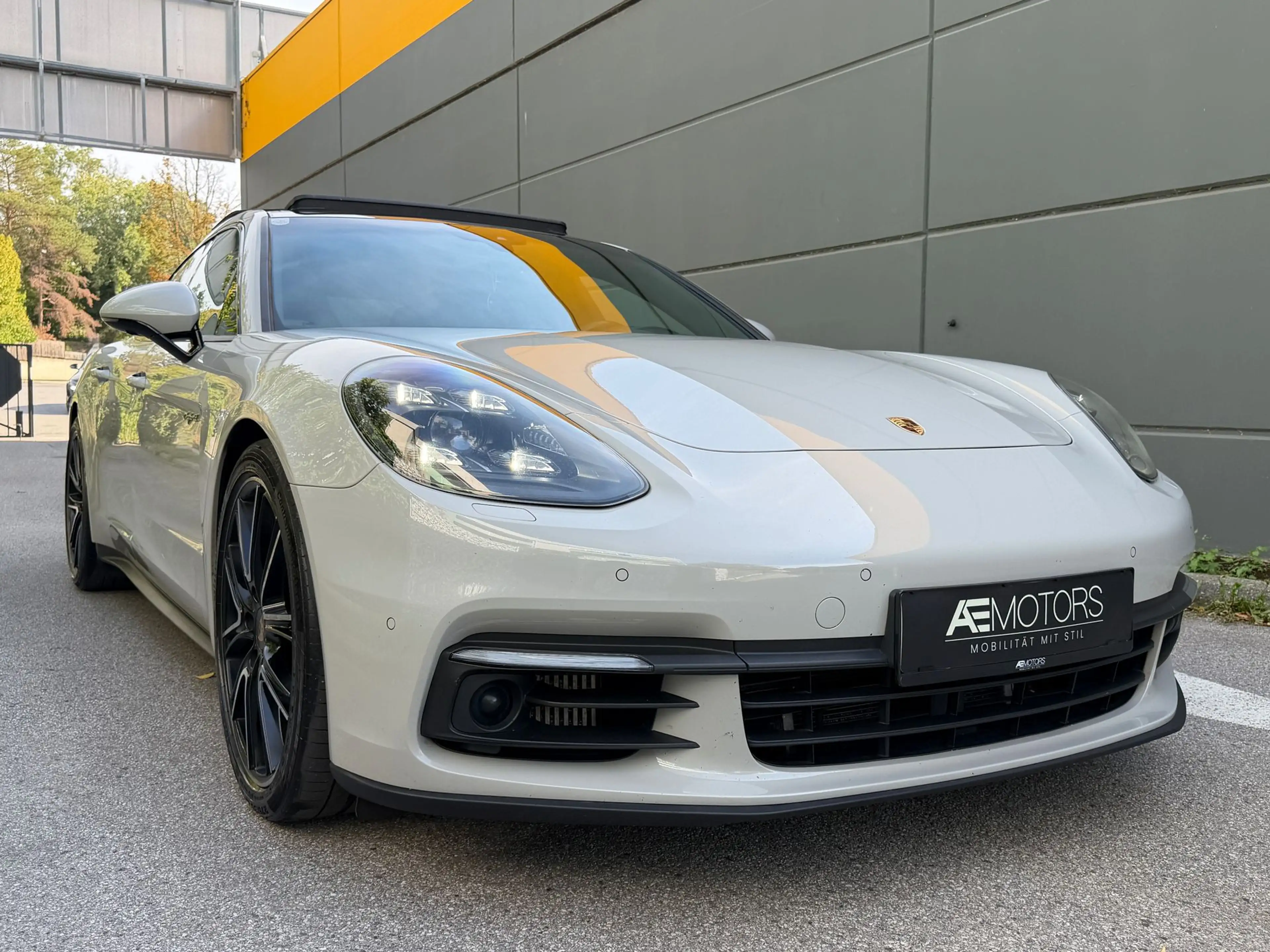 Porsche Panamera //MEGA//PANO//GARANTIE-KREDIT//