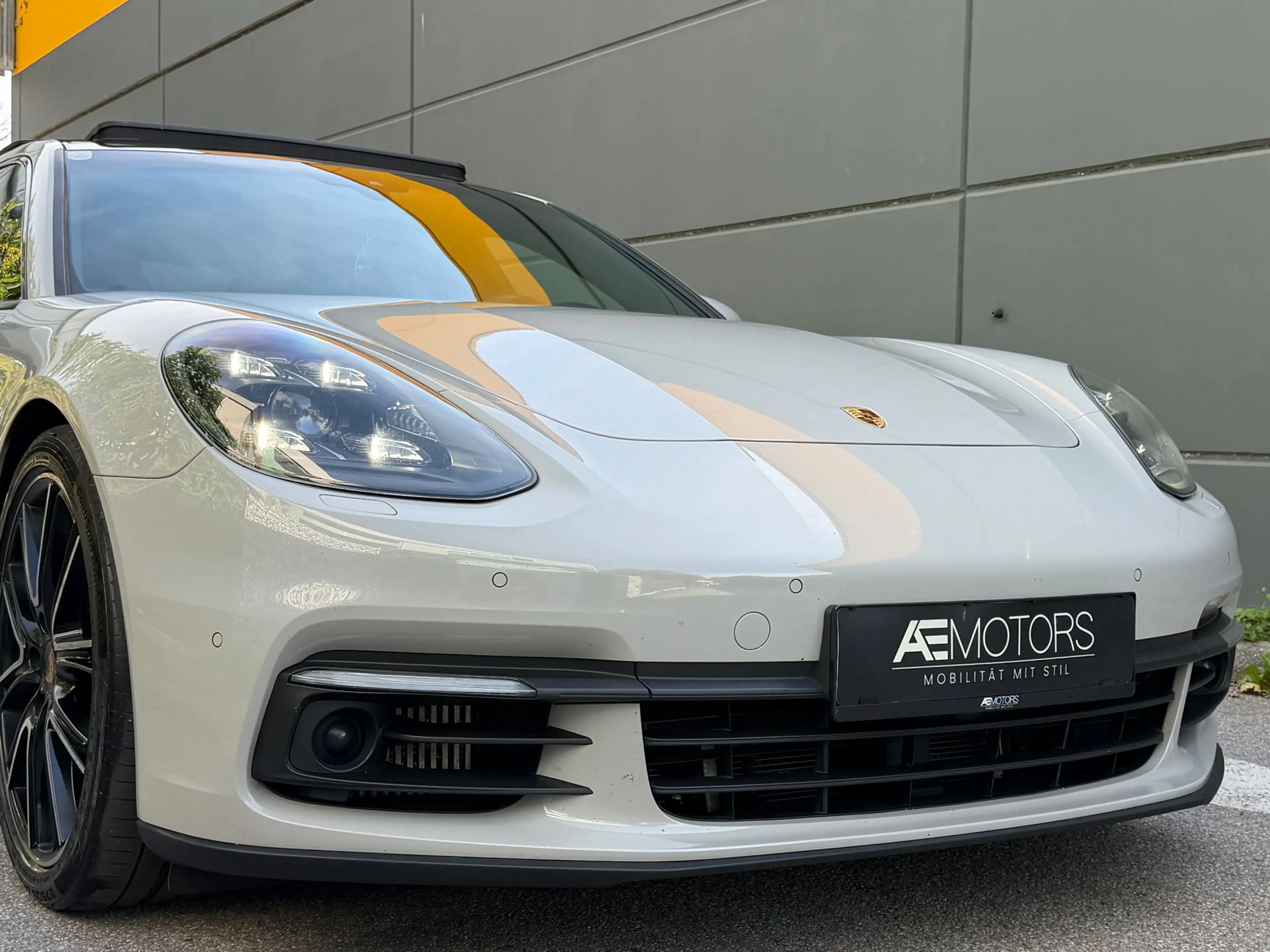 Porsche Panamera //MEGA//PANO//GARANTIE-KREDIT// — photo 3