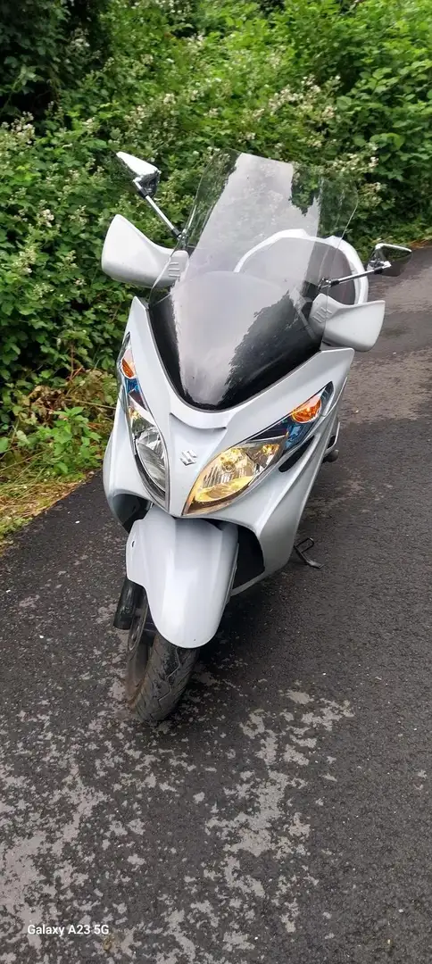 Suzuki Burgman 400 Wit - 2