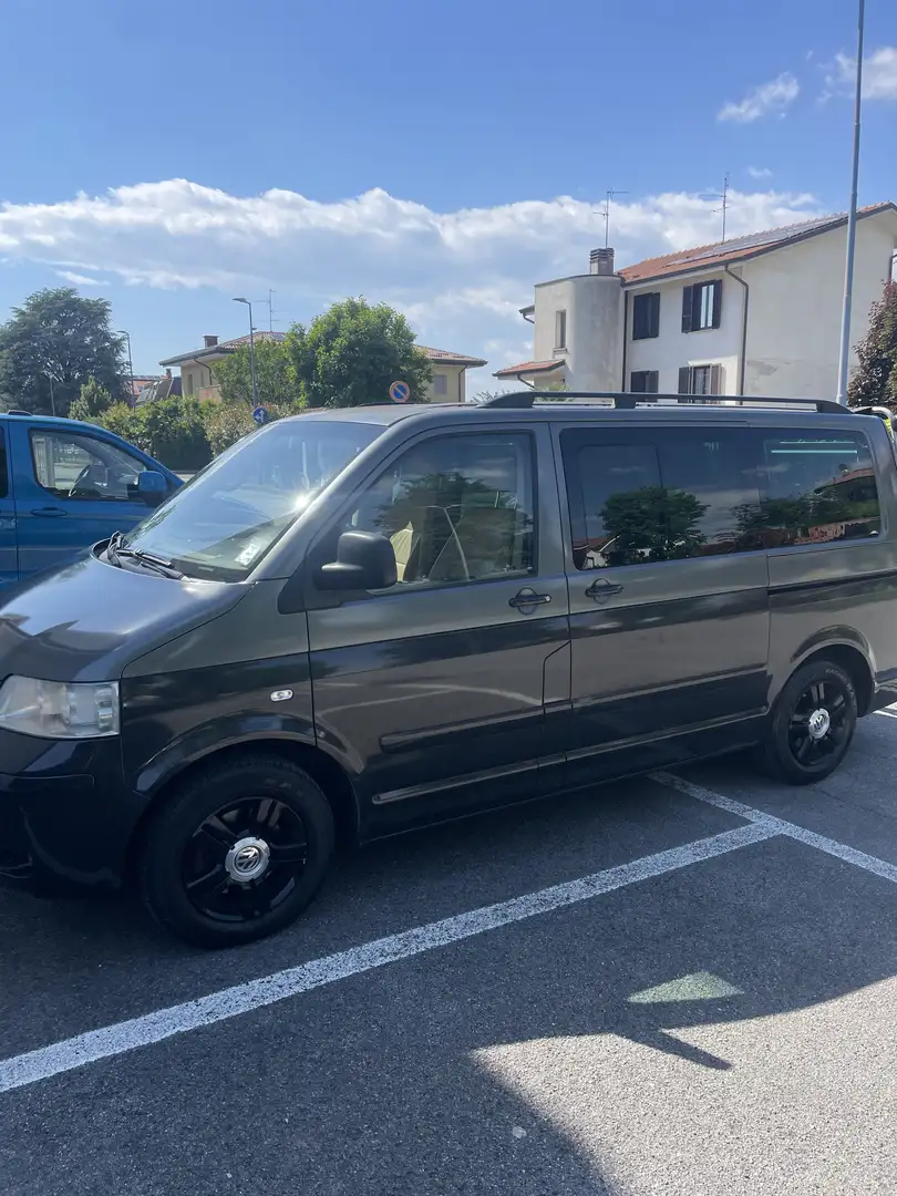 Volkswagen T5 Multivan 2.5 tdi Highline 174cv Fekete - 1