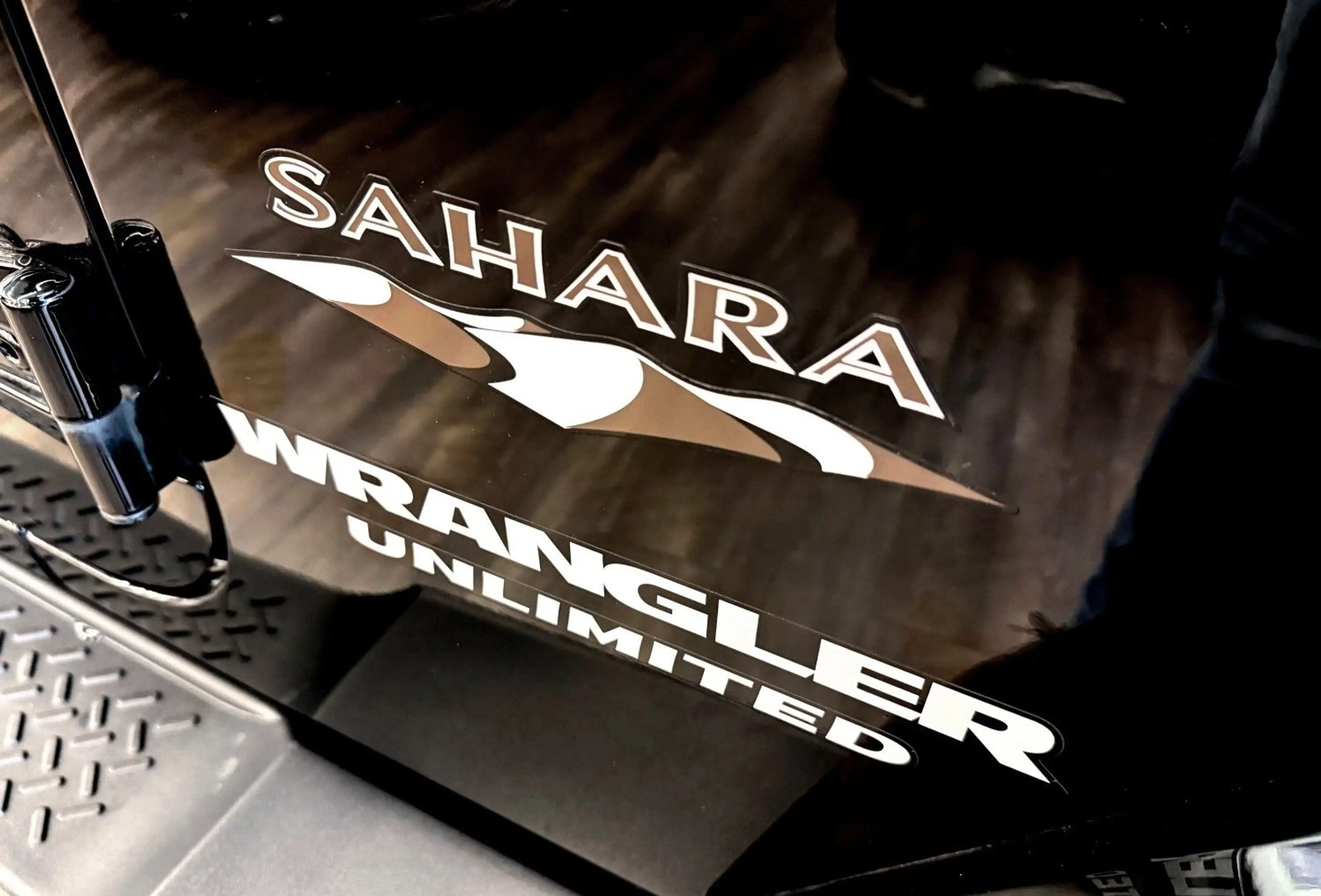 Jeep Wrangler 2.8 CRD Sahara Unlimited Leder Klima Autom Navi — photo 7