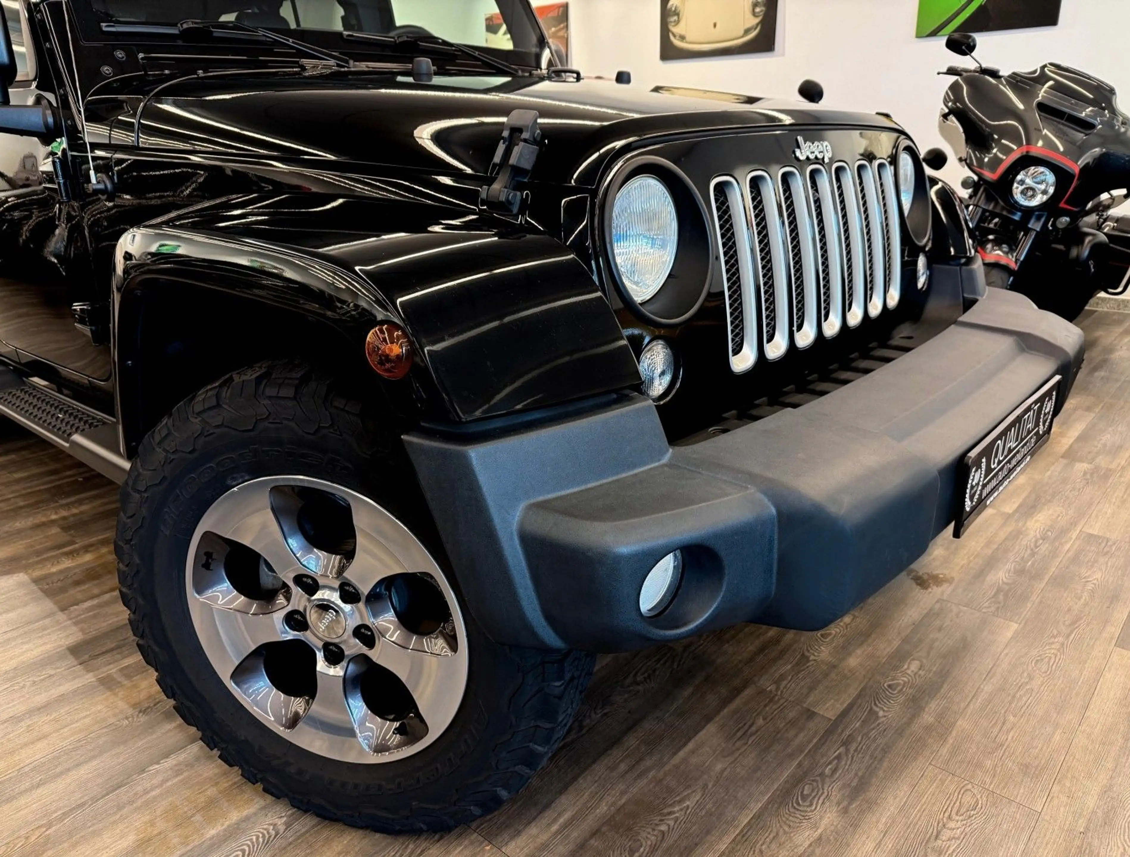Jeep Wrangler 2.8 CRD Sahara Unlimited Leder Klima Autom Navi — photo 9
