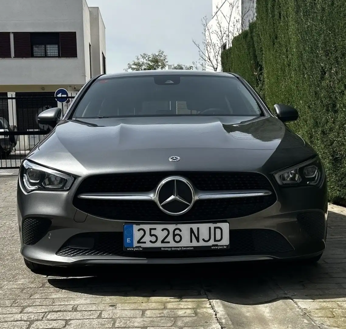 Mercedes-Benz CLA 200 Shooting Brake 200d 8G-DCT Gris - 1