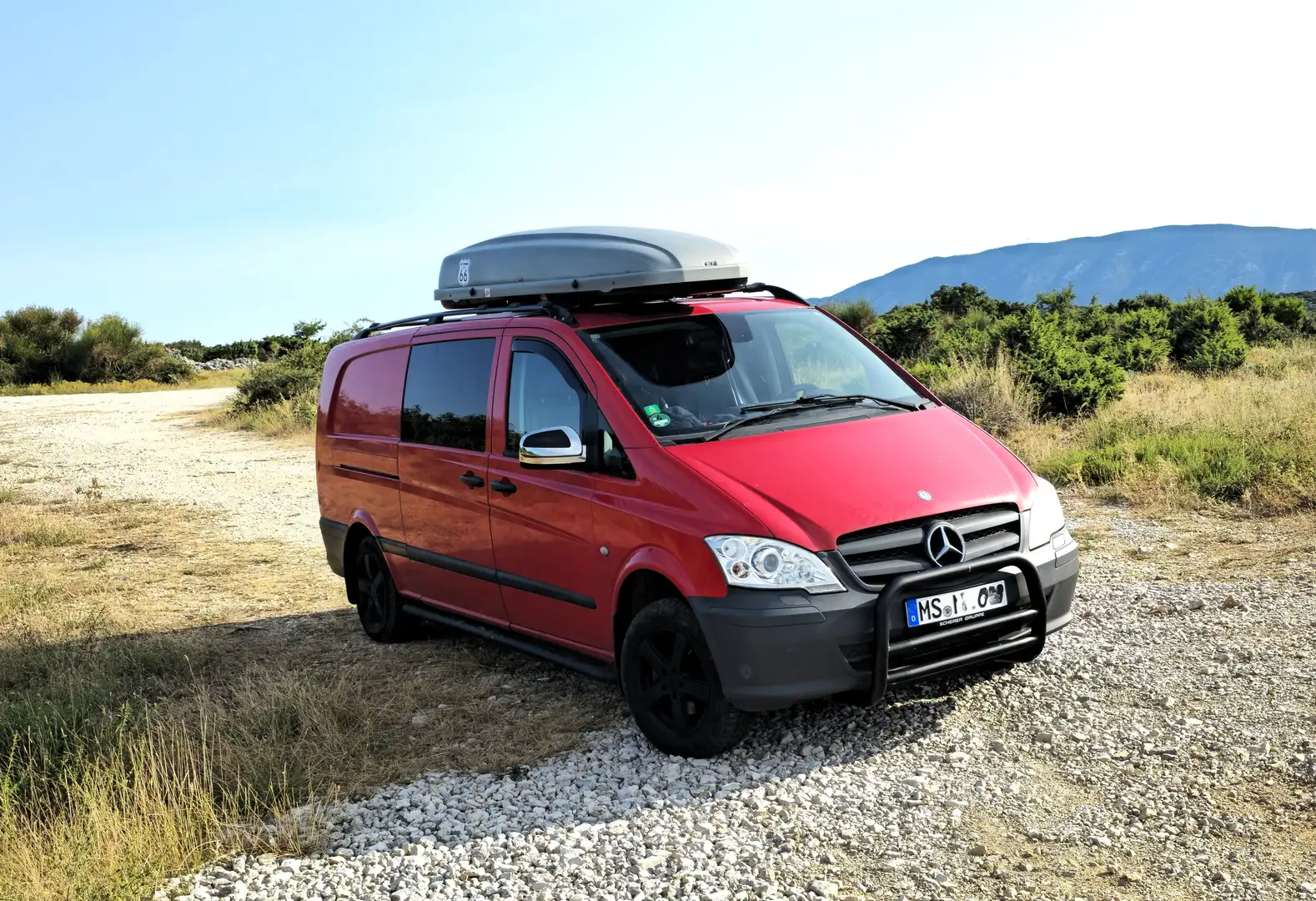 Mercedes-Benz Vito 4x4 Camper Bett Sofa Küche 230V 2Batt Solar Aut Rood - 1