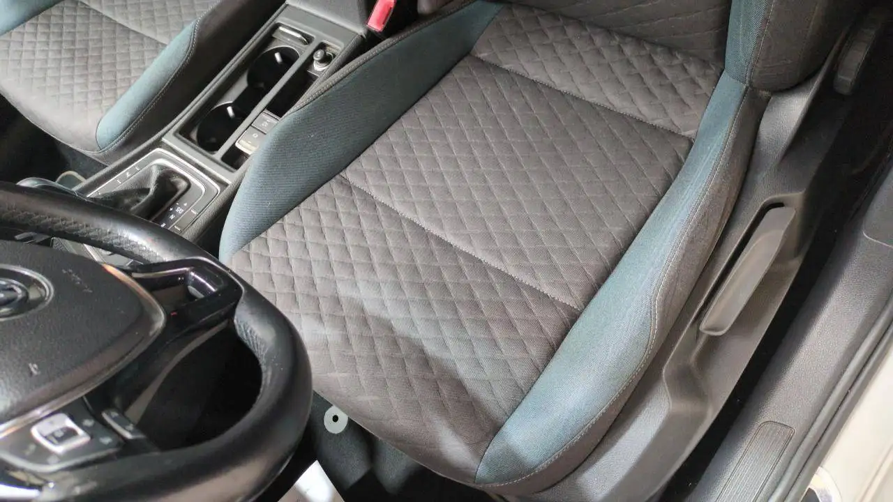 Volkswagen Golf Standard Model — photo 7