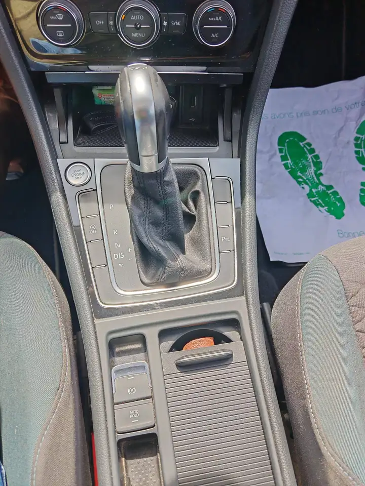 Volkswagen Golf Standard Model — photo 9