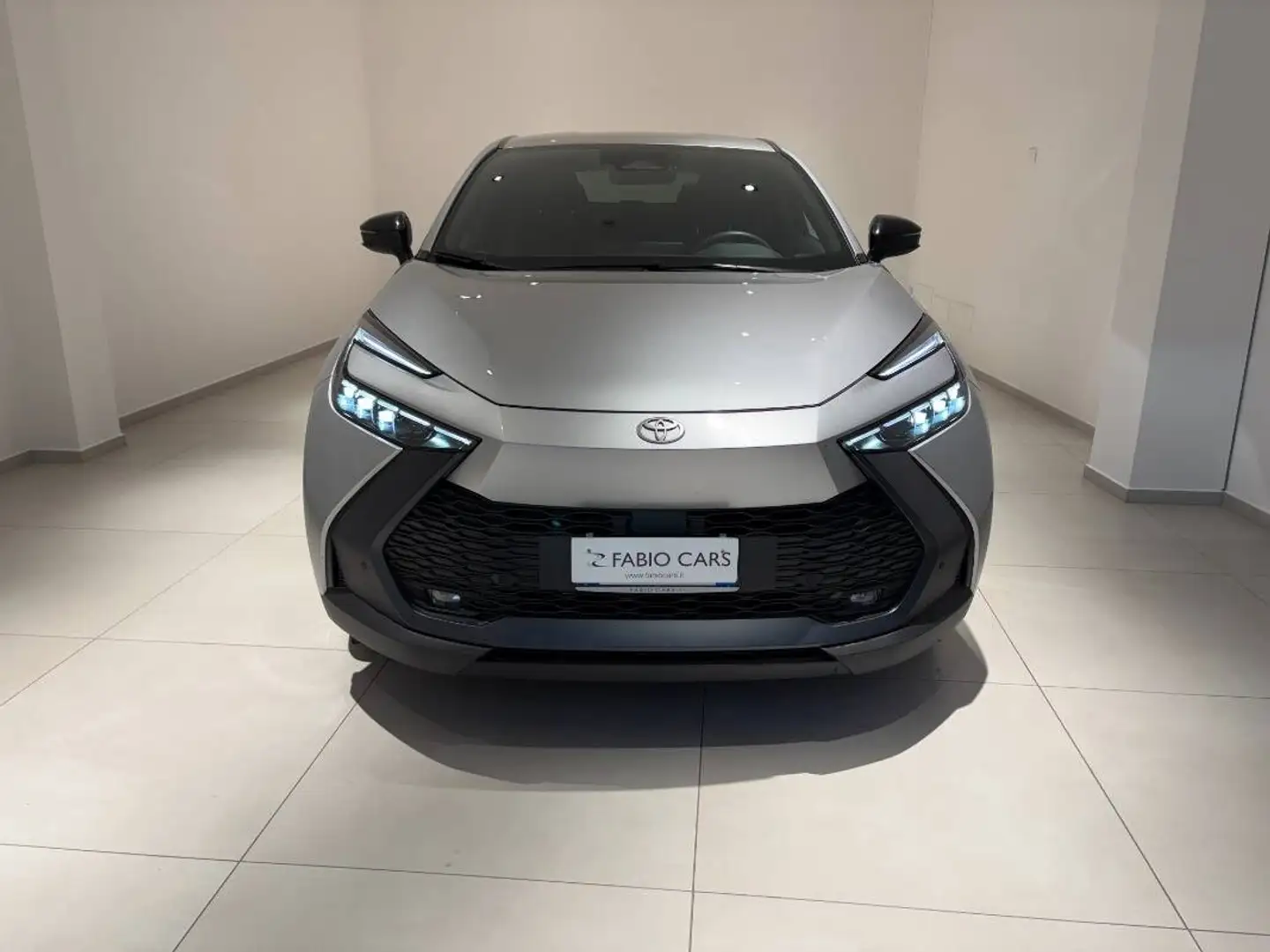 Toyota C-HR 1.8 hev Trend fwd e-cvt Argent - 2