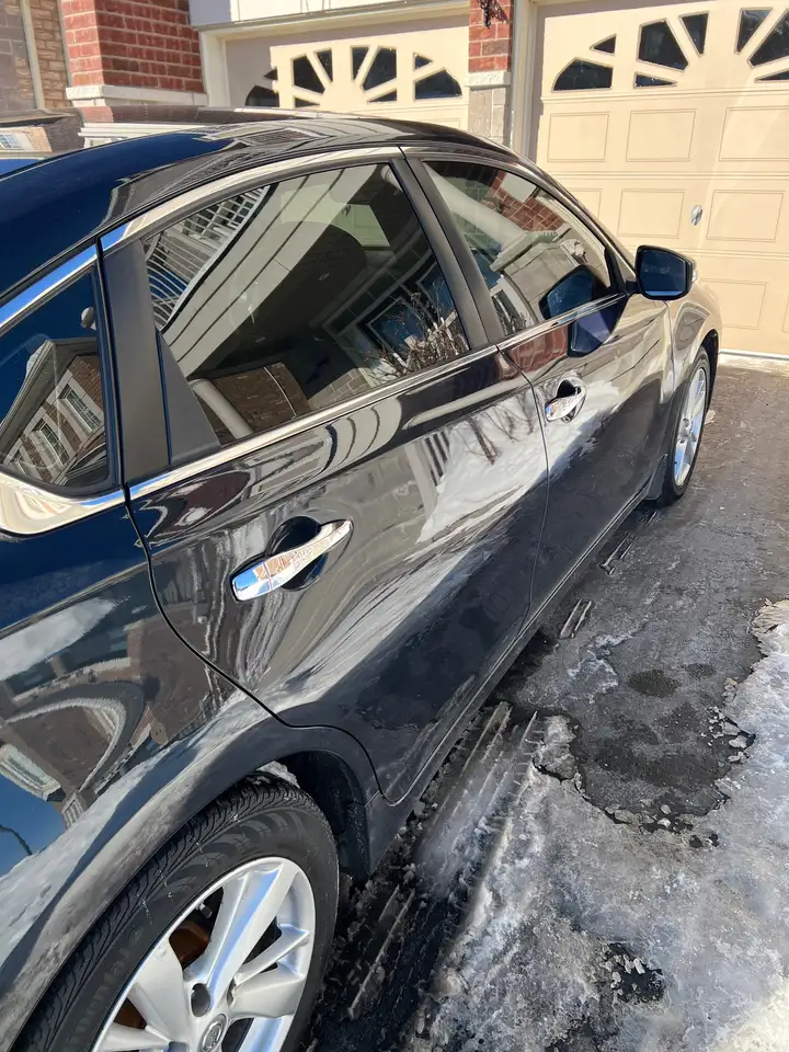 Nissan Altima снимка Nissan Altima