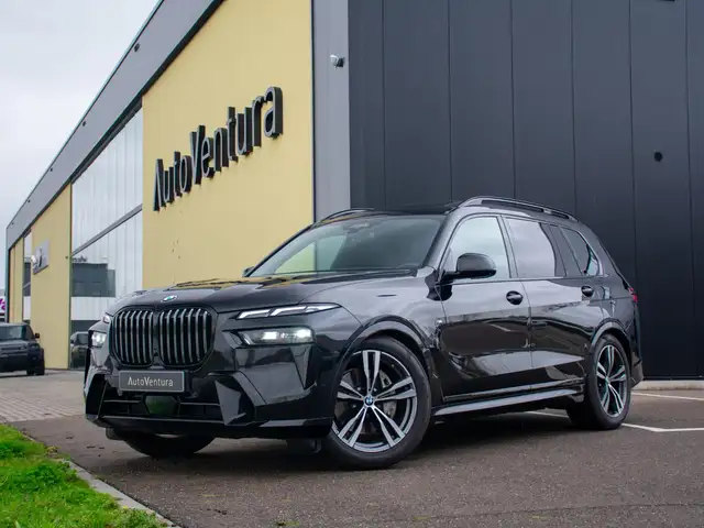 BMW X7 xDrive40i | M-Sport | Trekhaak | Schuif-/kantel Pa