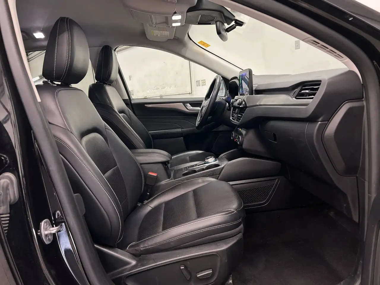 Ford Escape снимка Ford Escape