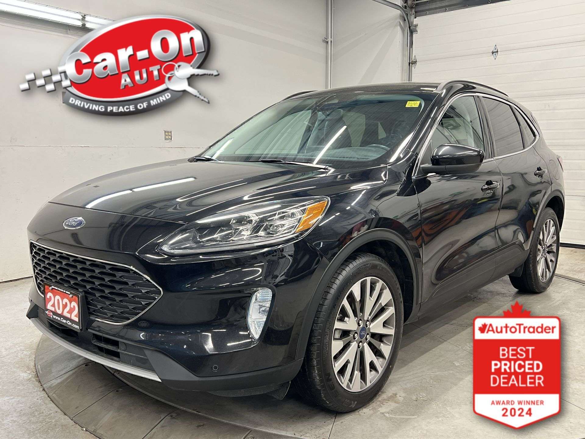 2022 Ford Escape Titanium AWD