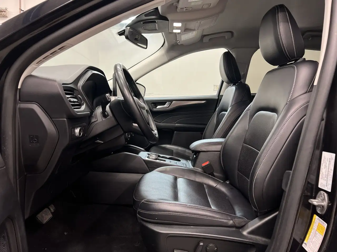 Ford Escape снимка Ford Escape